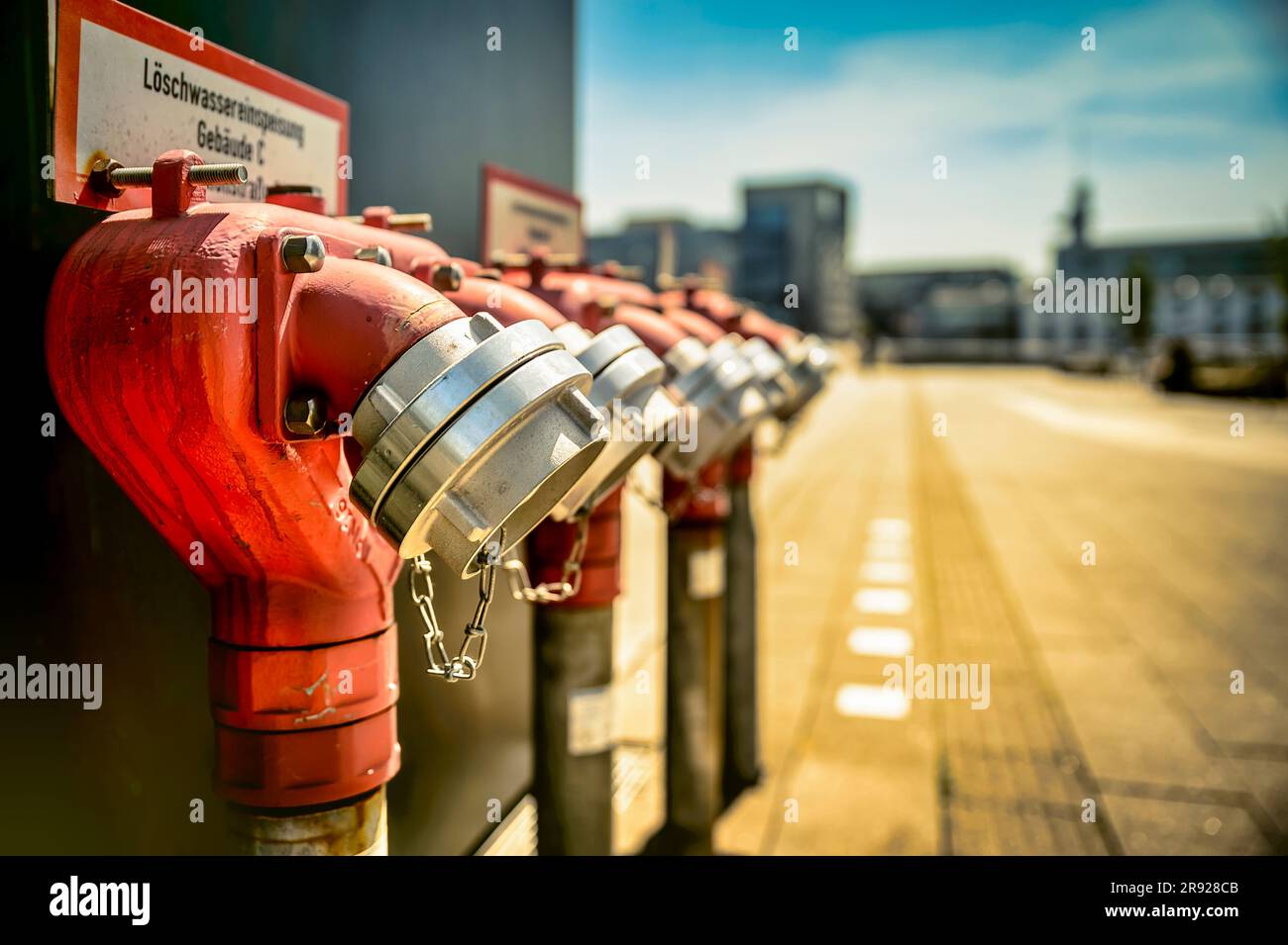 Deutschland, Nordrhein-Westfalen, Löschhydranten in Media Harbor Stockfoto