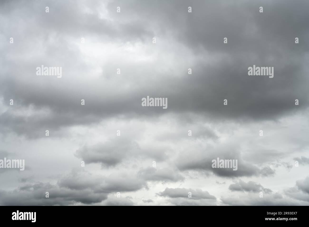 Dunkle Wolken. Stockfoto