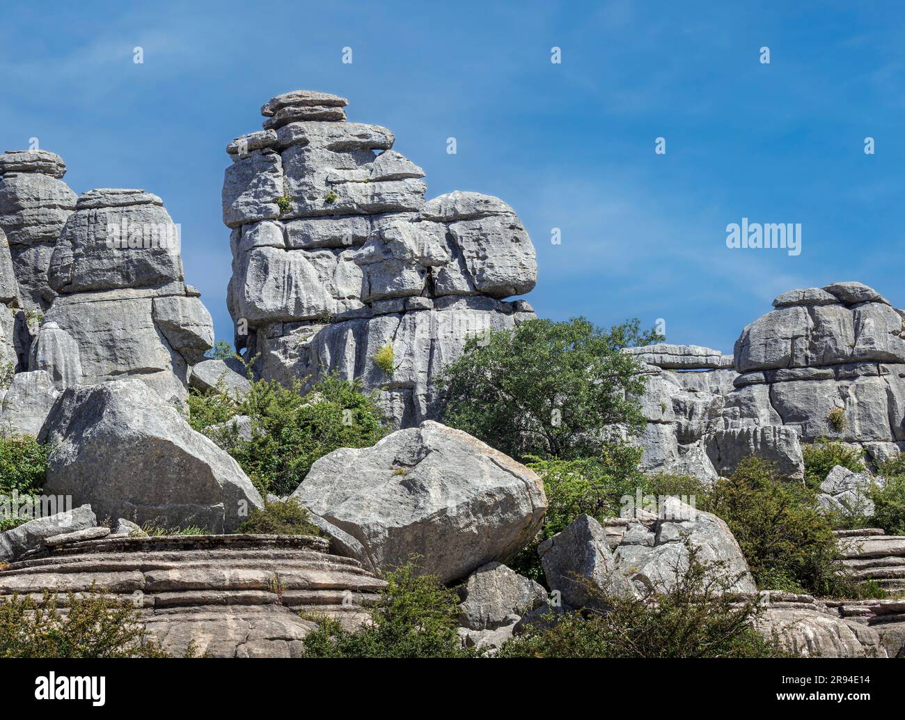 Felsformation bekannt als Sphinx in der Karstlandschaft von El Torcal de Antequera, Andalusien, Spanien. El Torcal ist ein Nationalpark, und zusammen mit t Stockfoto
