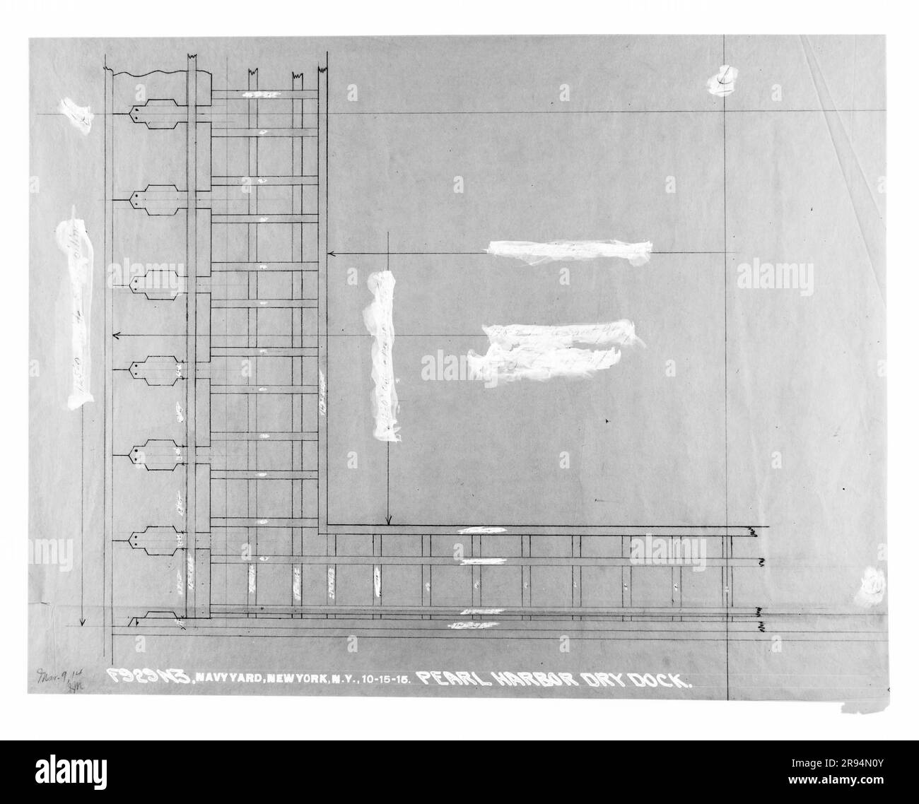 Pearl Harbor Trockendock. Glasplatten-Negative für den Bau und die Reparatur von Gebäuden, Einrichtungen und Schiffen am New York Navy Yard. Stockfoto