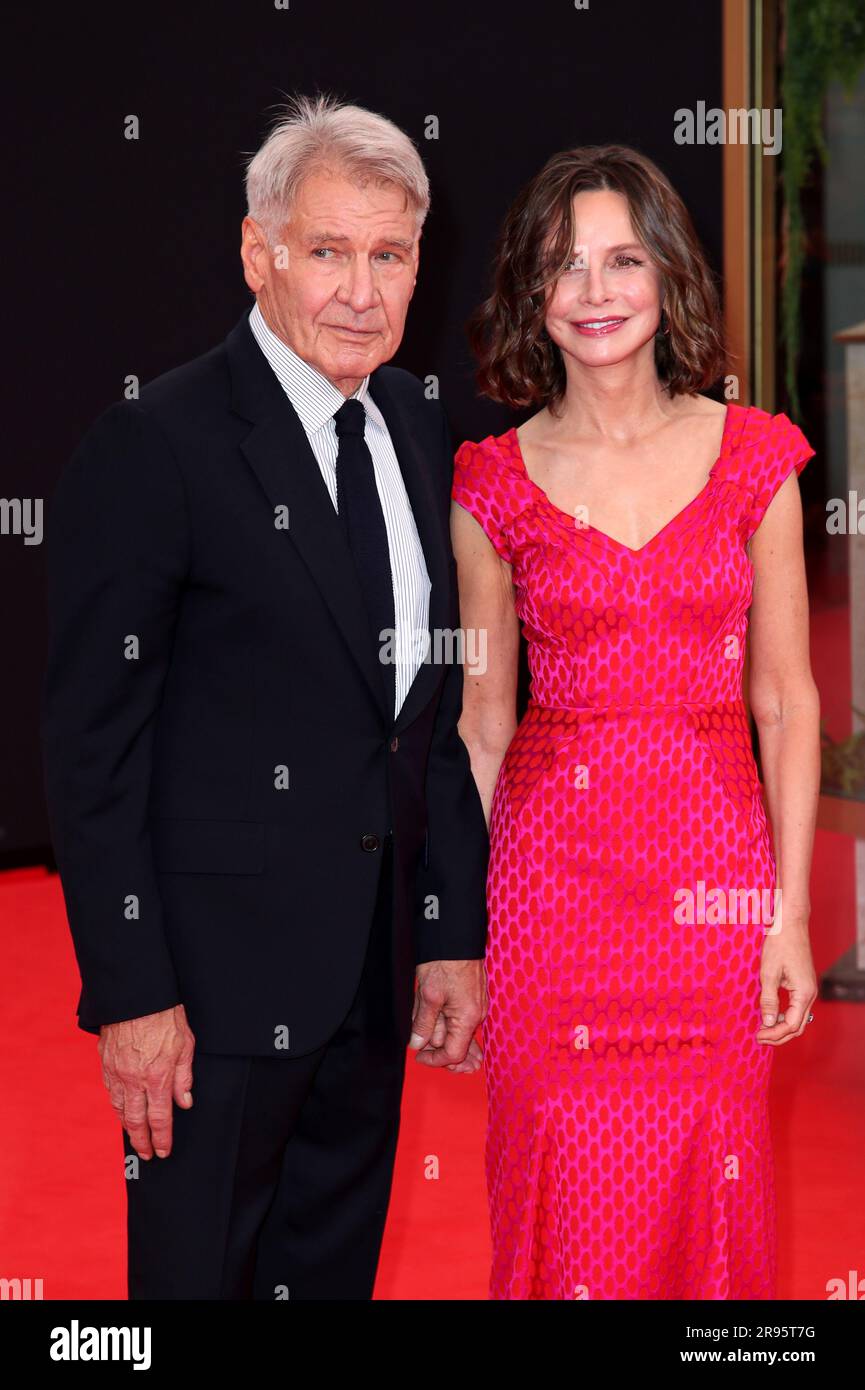 Berlin, Deutschland, 22,6.23, Harrison Ford nimmt zusammen mit seiner Frau Calista Flockhart an der Deutschlandpremiere Indiana Jones und das Rad des Schicksals (Indiana J Stockfoto