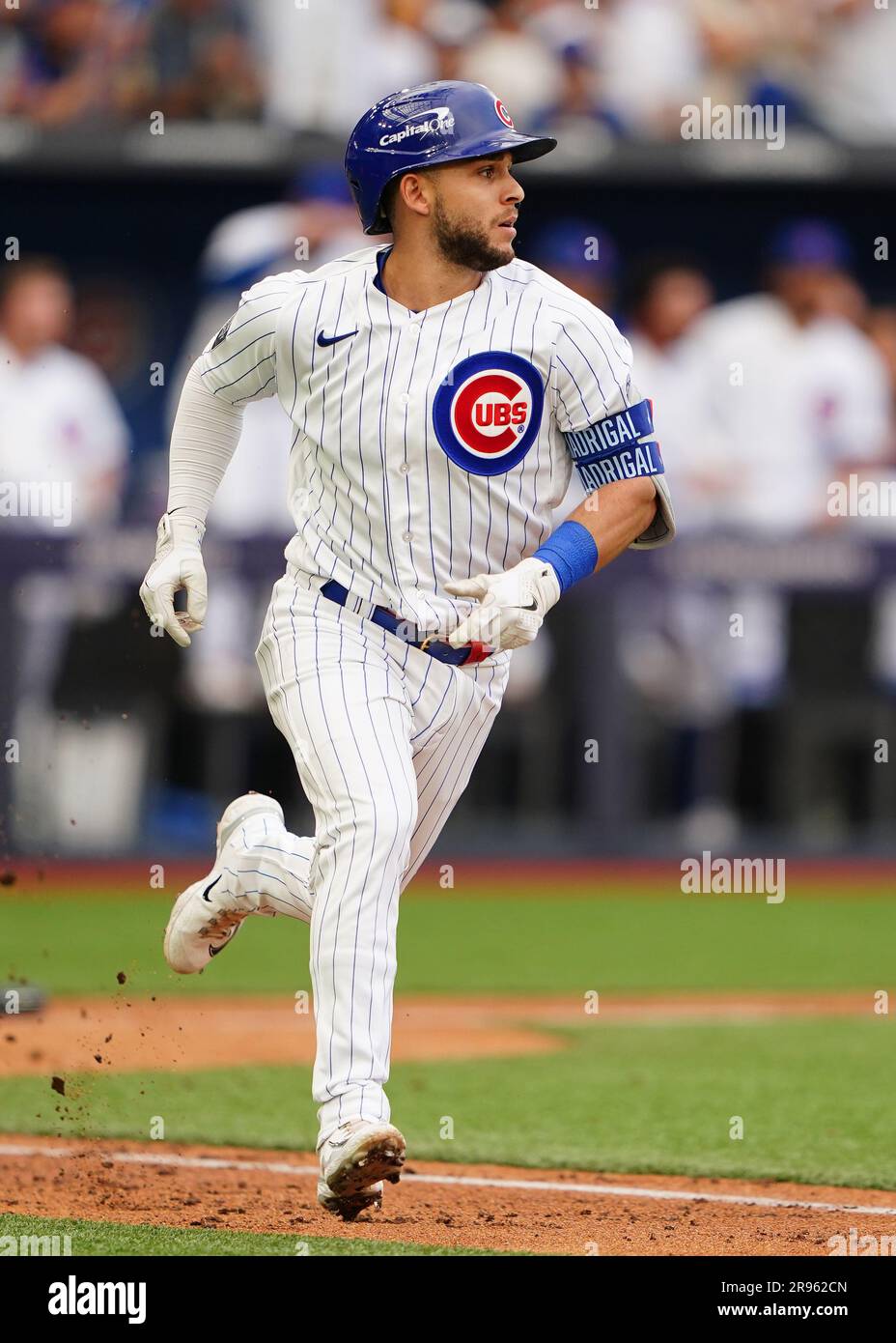 Nick Madrigal von Chicago Cubs läuft während des Spiels der MLB London Series im Londoner Stadion zur ersten Base. Foto: Samstag, 24. Juni 2023. Stockfoto