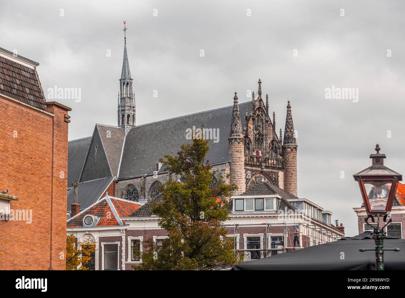 Die Hooglandse Kerk ist eine gotische Kirche in Leiden, Nordholland, Niederlande Stockfoto