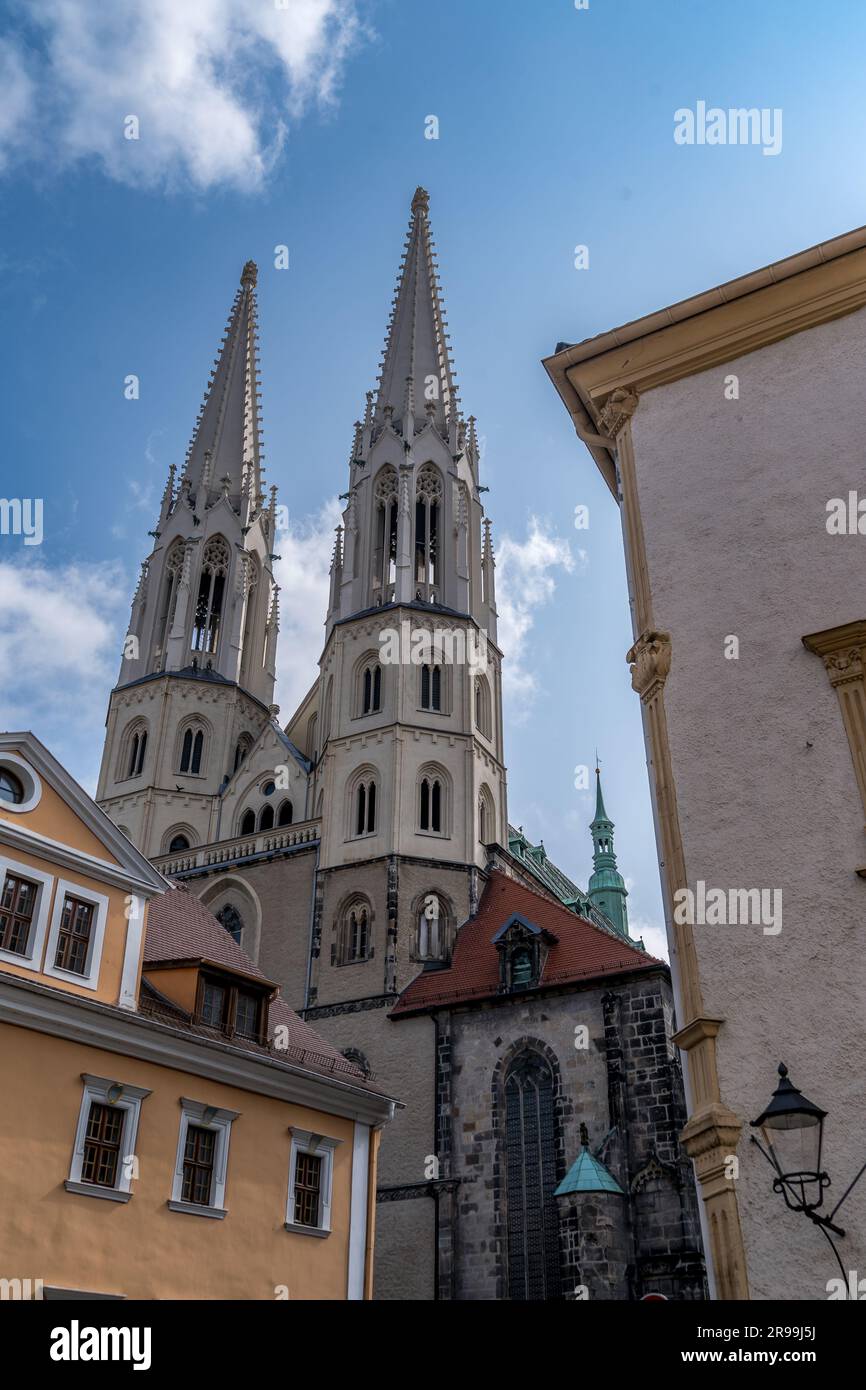 Pfarrkirche St. Peter- und Paul-Wahrzeichen gotische evangelische Kirche, bekannt für ihre aufragenden Zwillingstürme, Kupferdach in Gorlitz Deutschland Stockfoto