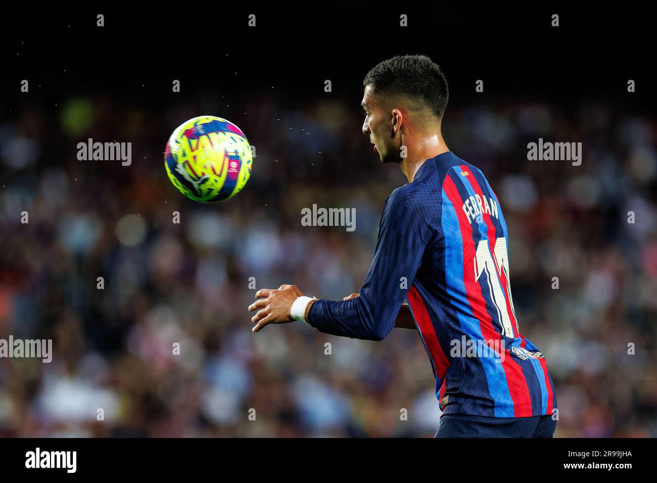 BARCELONA – MAI 2: Ferran Torres in Aktion während des LaLiga-Spiels zwischen dem FC Barcelona und CA Osasuna am 2. Mai 2023 im Spotify Camp Nou Stadium Stockfoto