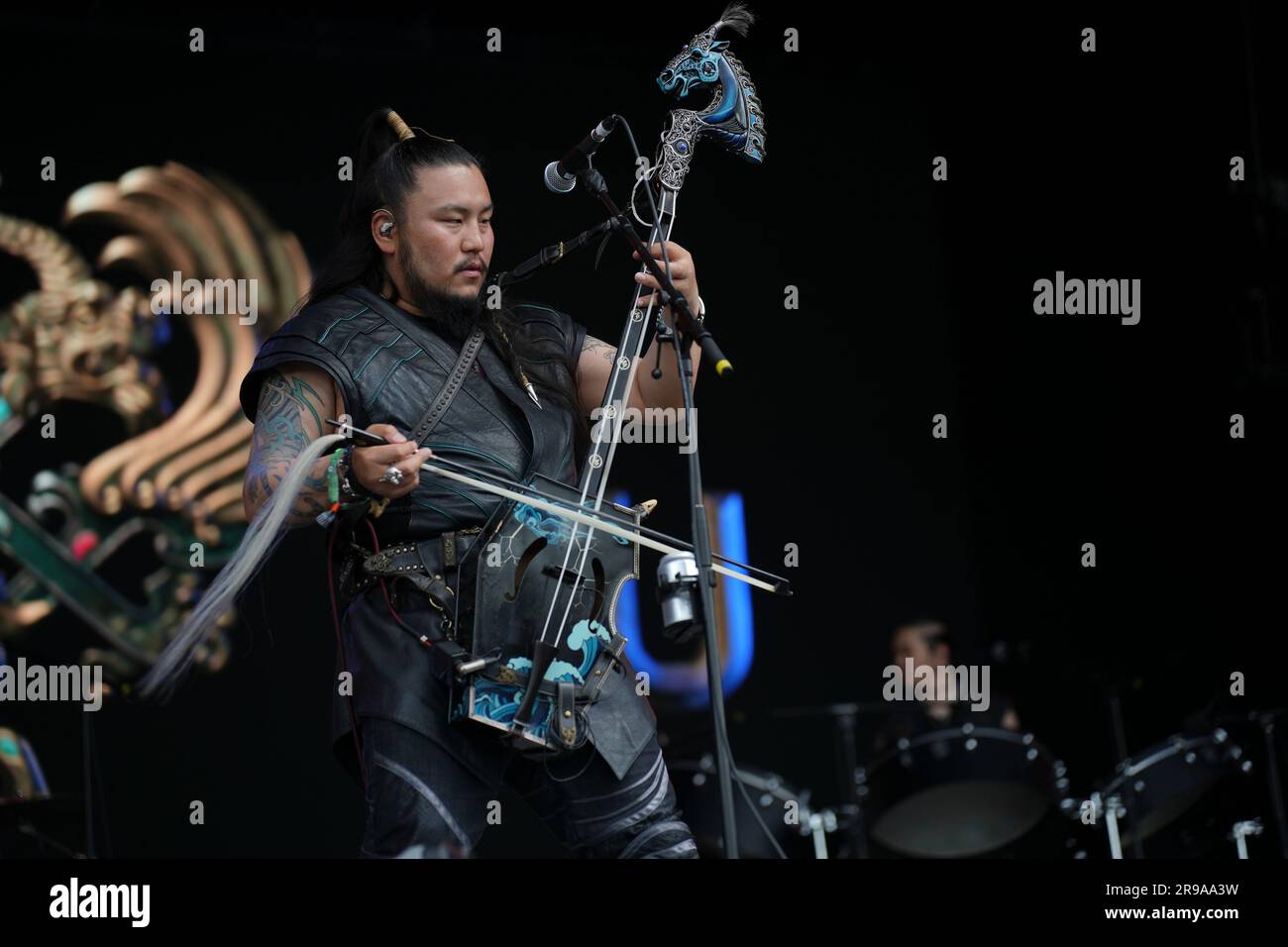 25. Juni 2023 Glastonbury, Somerset, Großbritannien. The Hu tritt auf der West Holts Bühne auf, Glastonbury Festival 2023 Credit: Scott Gouldsbrough/Alamy Live News Stockfoto