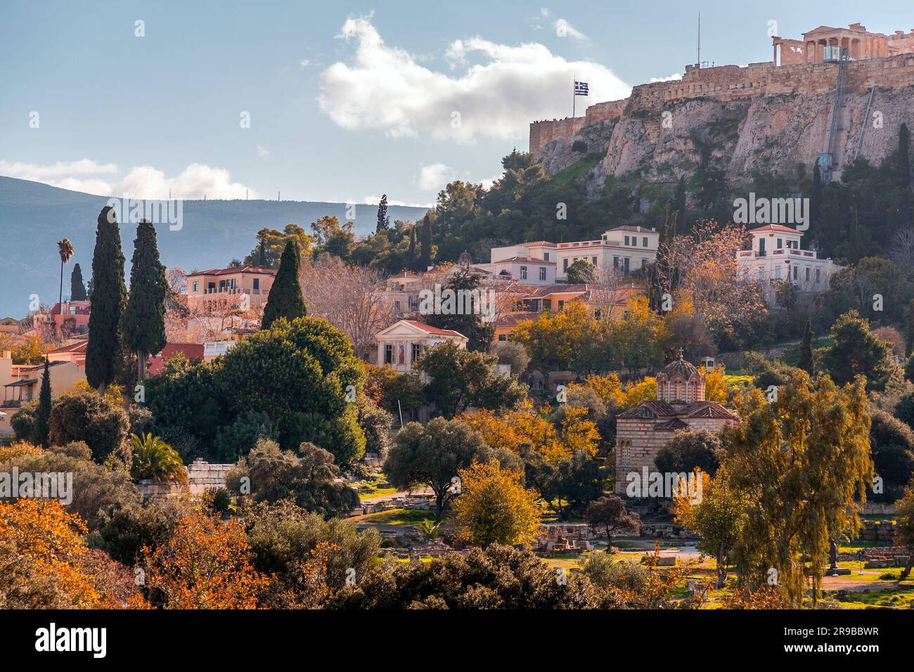 Athen, Griechenland - 25. November 2021: Die antike Agora von Athen oder die klassische Agora im Nordwesten der Akropolis, Athen, Griechenland. Stockfoto