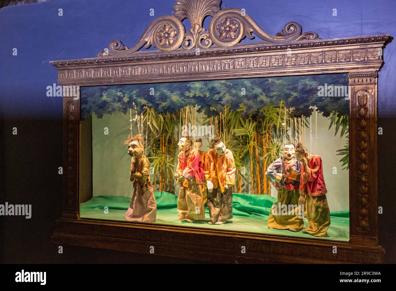 Salzburg, Österreich - 27. Dezember 2021: Das Innere der Festung Hohensalzburg oder die Festung Hohensalzburg, eine große mittelalterliche Festung auf einem Hügel Stockfoto