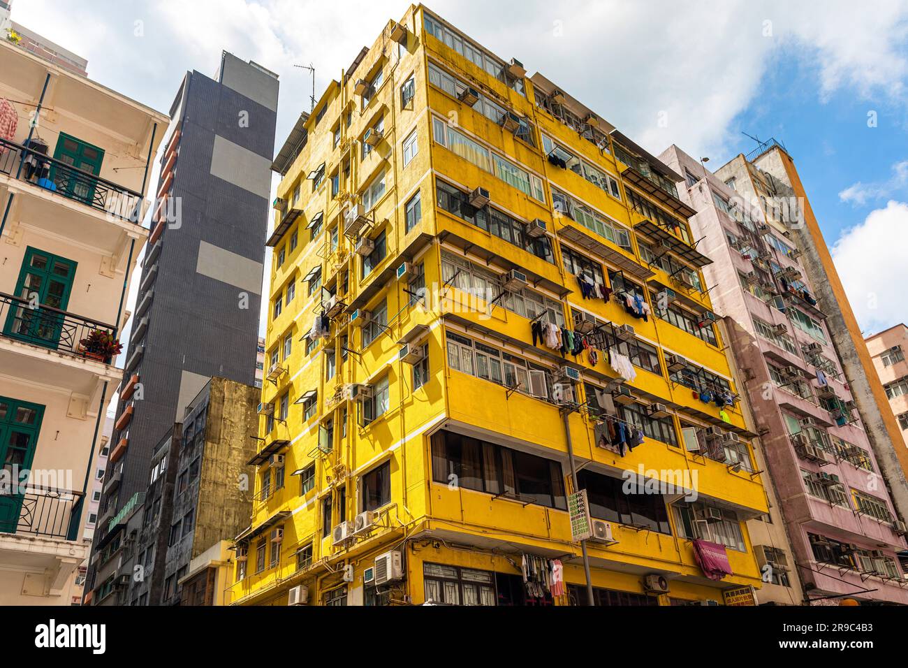Das Projekt des öffentlichen Wohnungsbaus im gelben Haus, Wan Chai, Hongkong, SAR, China Stockfoto
