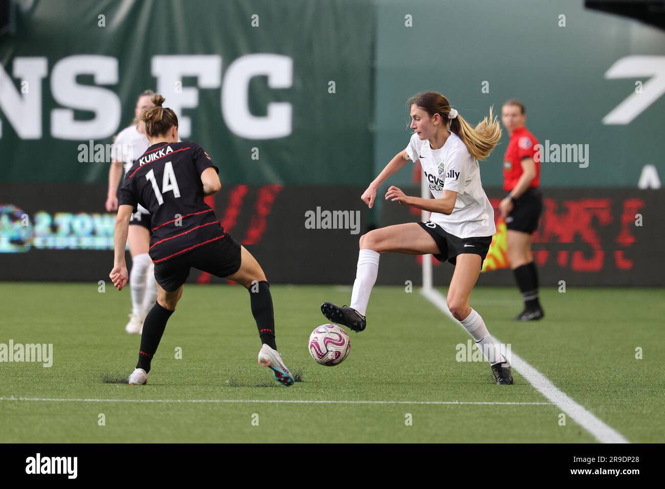 1. Juli 2023; Portland, Oregon, USA; NWSL-Spiel zwischen Portland Thorns FC und Washington Spirit im Providence Park. (Foto: Al Sermeno) Stockfoto