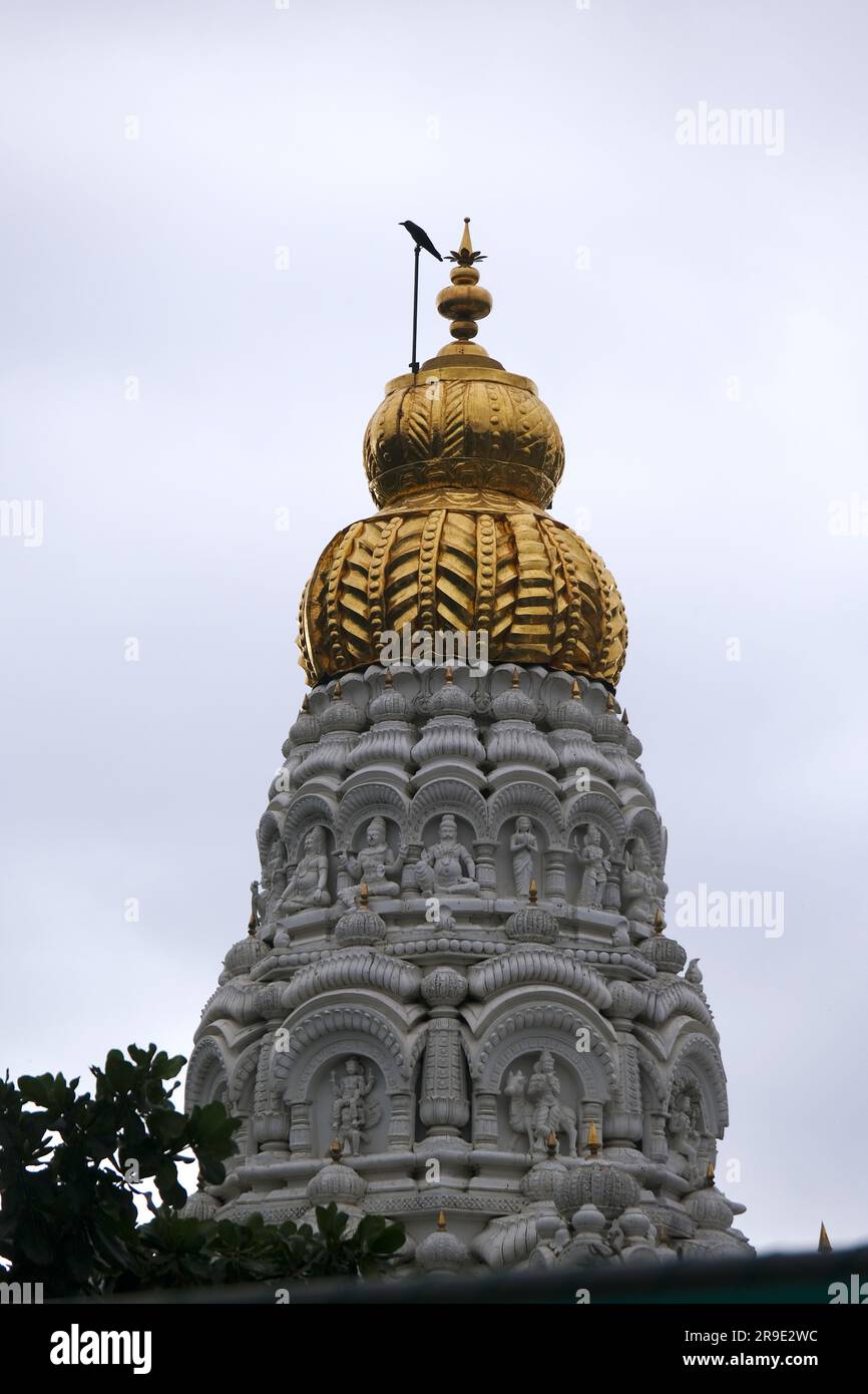 24. Juni 2023, Siddheshwar Shiva Tempel, Vintage Stone Structure, Siddheshwar wird darauf zurückgeführt, 68 Shiva Long im Haupthofgarten installiert zu haben. Stockfoto