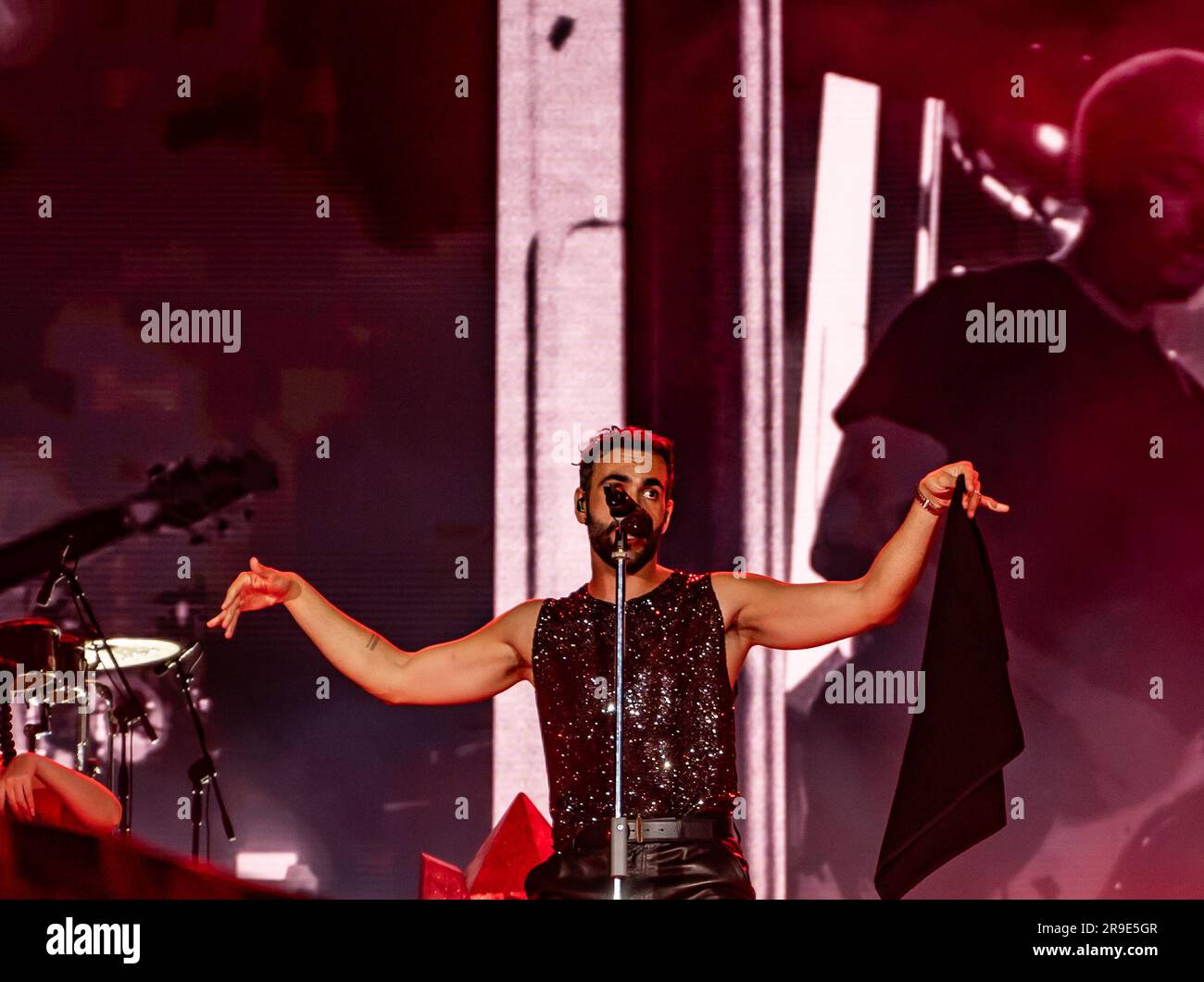 Salerno, Italien. 24. Juni 2023. Marco Mengoni, italienischer Sänger, live im Arechi-Stadion in Salerno. (Foto: Giovanni Esposito/Pacific Press) Kredit: Pacific Press Media Production Corp./Alamy Live News Stockfoto