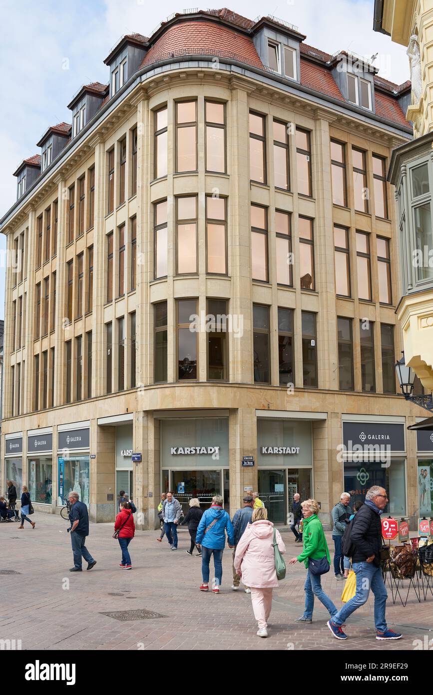 Muttergesellschaft der Karstadt AG, gegründet von Rudolph Karstadt in der deutschen Altstadt von Wismar Stockfoto