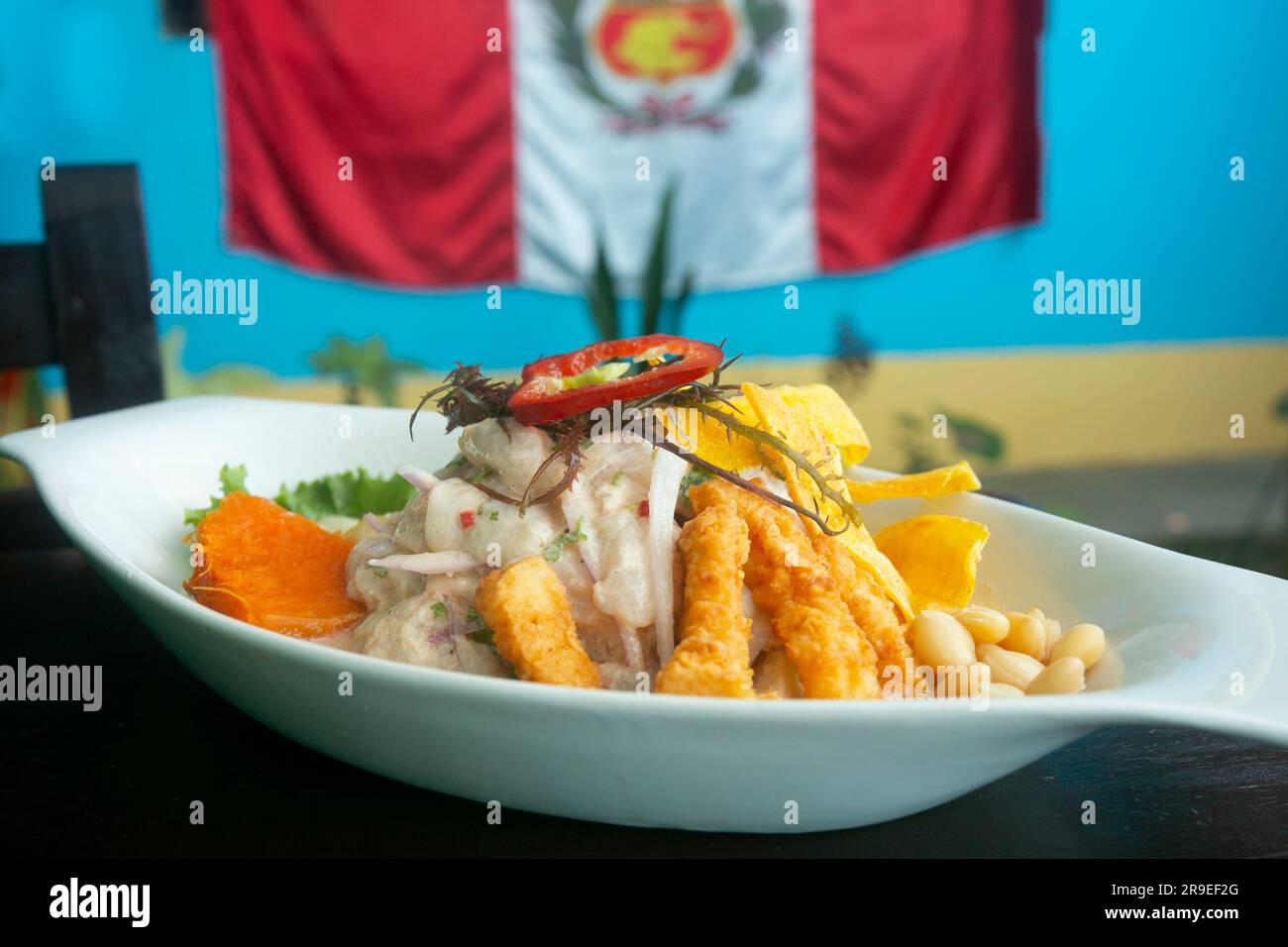 Peruanische Ceviche mit Fisch in einem Restaurant in Lima. Stockfoto