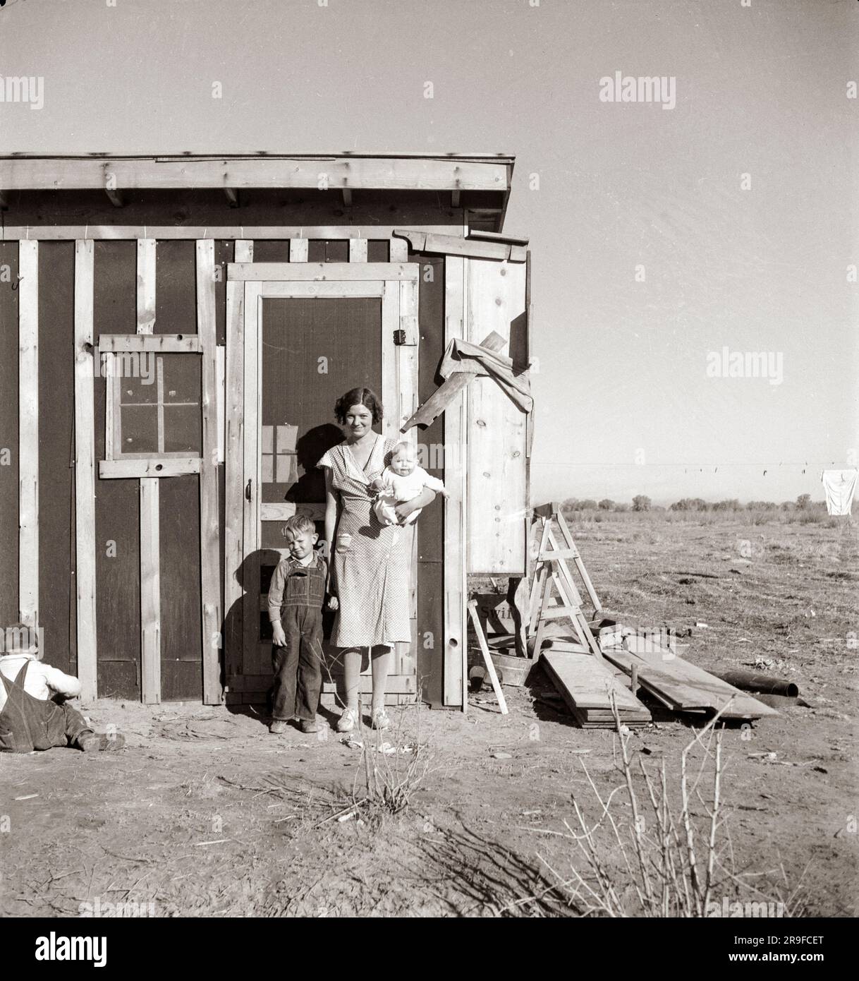 Die Fotografin Dorothea lange fotografiert Amerika während und nach der Großen Depression für die Farm Security Administration (FSA). Foto von Dorothea lange Stockfoto Die Fotografin Dorothea lange fotografiert Amerika während und nach der Großen Depression für die Farm Security Administration (FSA). Foto von Dorothea lange Stockfoto