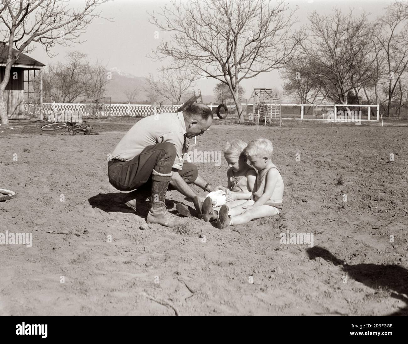 Die Fotografin Dorothea lange fotografiert Amerika während und nach der Großen Depression für die Farm Security Administration (FSA). Foto von Dorothea lange Stockfoto Die Fotografin Dorothea lange fotografiert Amerika während und nach der Großen Depression für die Farm Security Administration (FSA). Foto von Dorothea lange Stockfoto