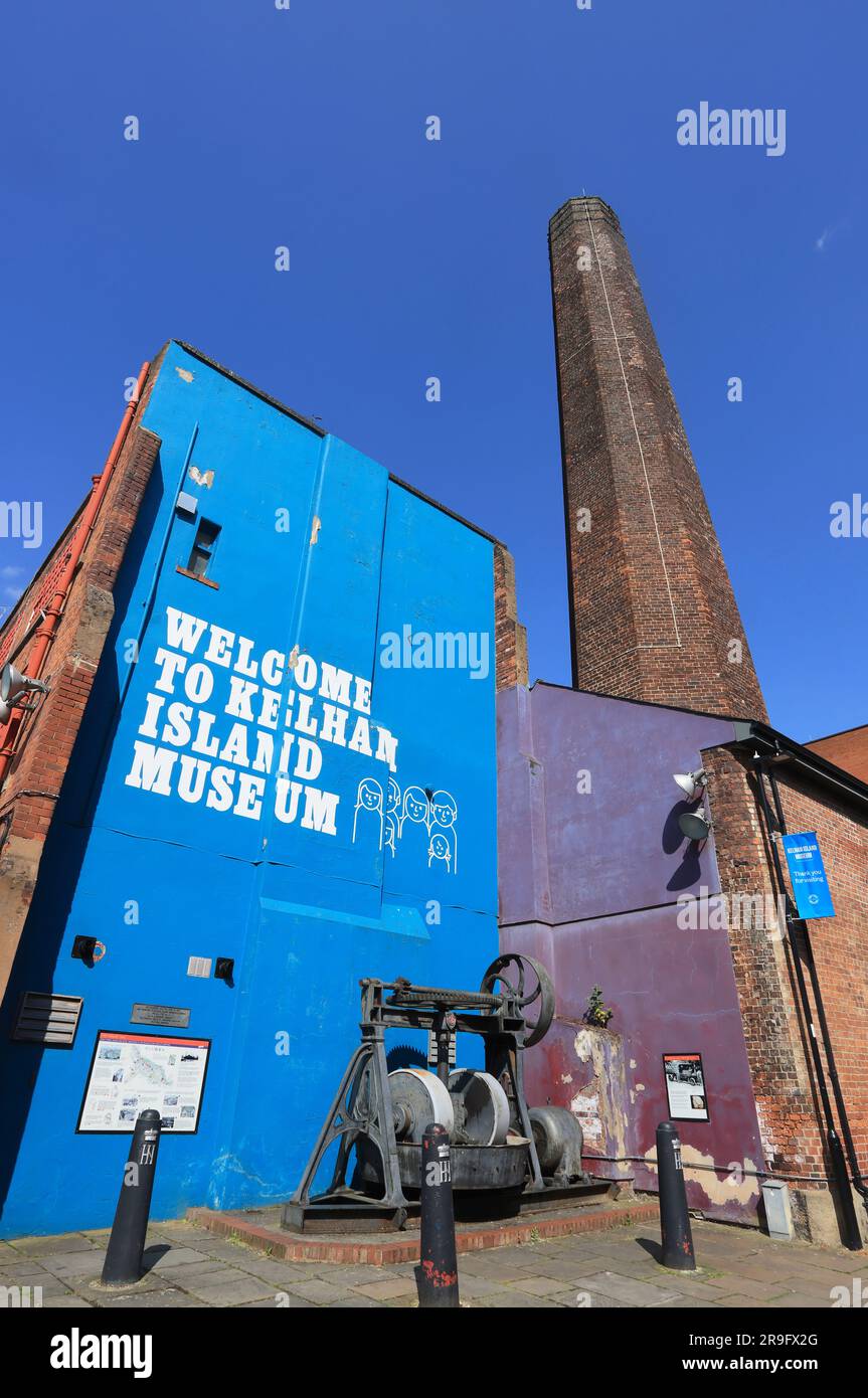 Kelham Island, eines der ältesten Industriegebiete in Sheffield, ist 900 Jahre alt und verfügt über Pubs, Restaurants und ein Museum, das heute ein aufregender Veranstaltungsort ist, Yorkshire. Stockfoto