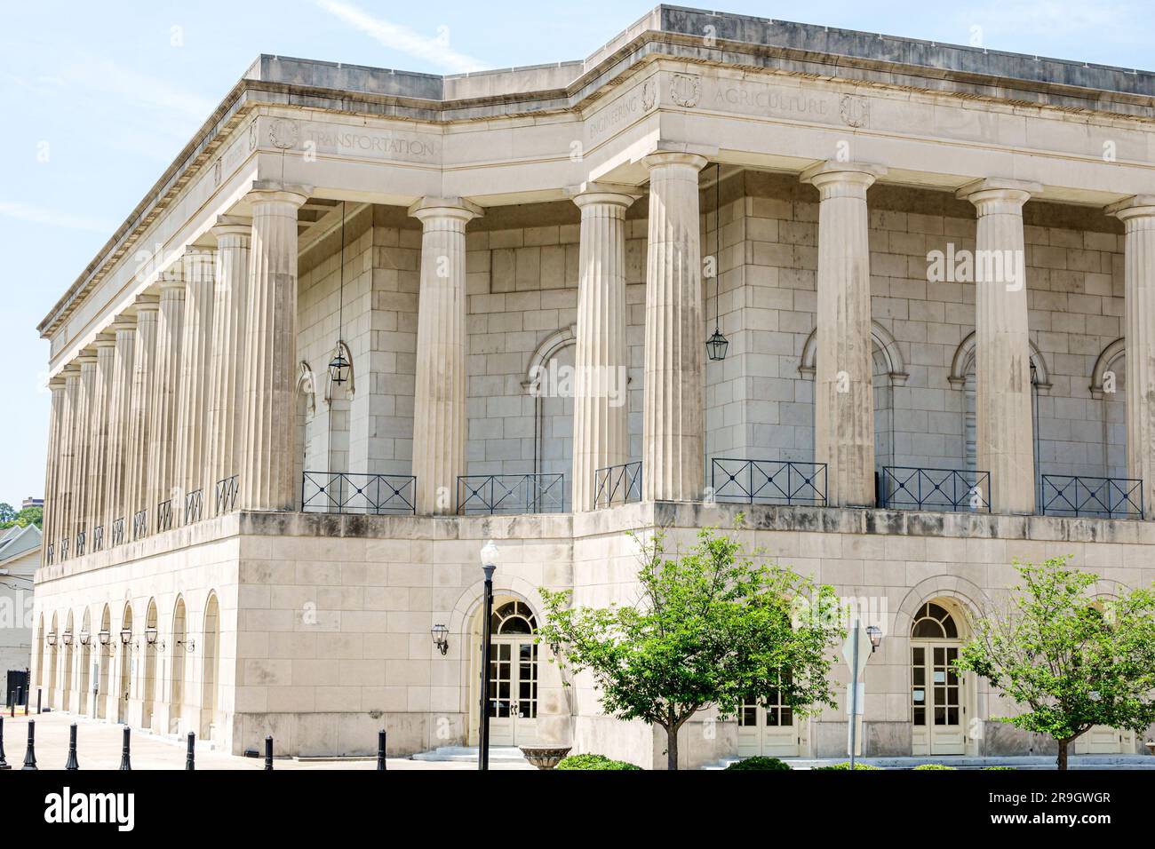 Macon Georgia, Macon Coliseum, Macon City Auditorium restaurierte Säulen, Außenfassade, Gebäude, Vordereingang Stockfoto