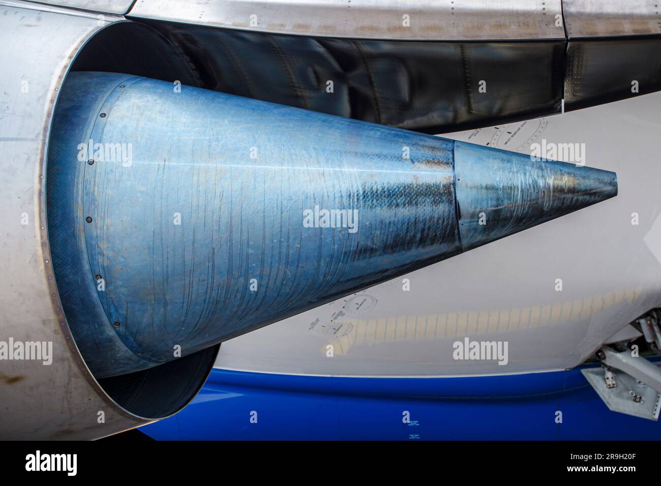 Einer der Triebwerke des ersten Testflugzeugs der Boeing 787 Dreamliner, das die südliche Hemisphäre als Gäste von Air New Zealand besucht Stockfoto