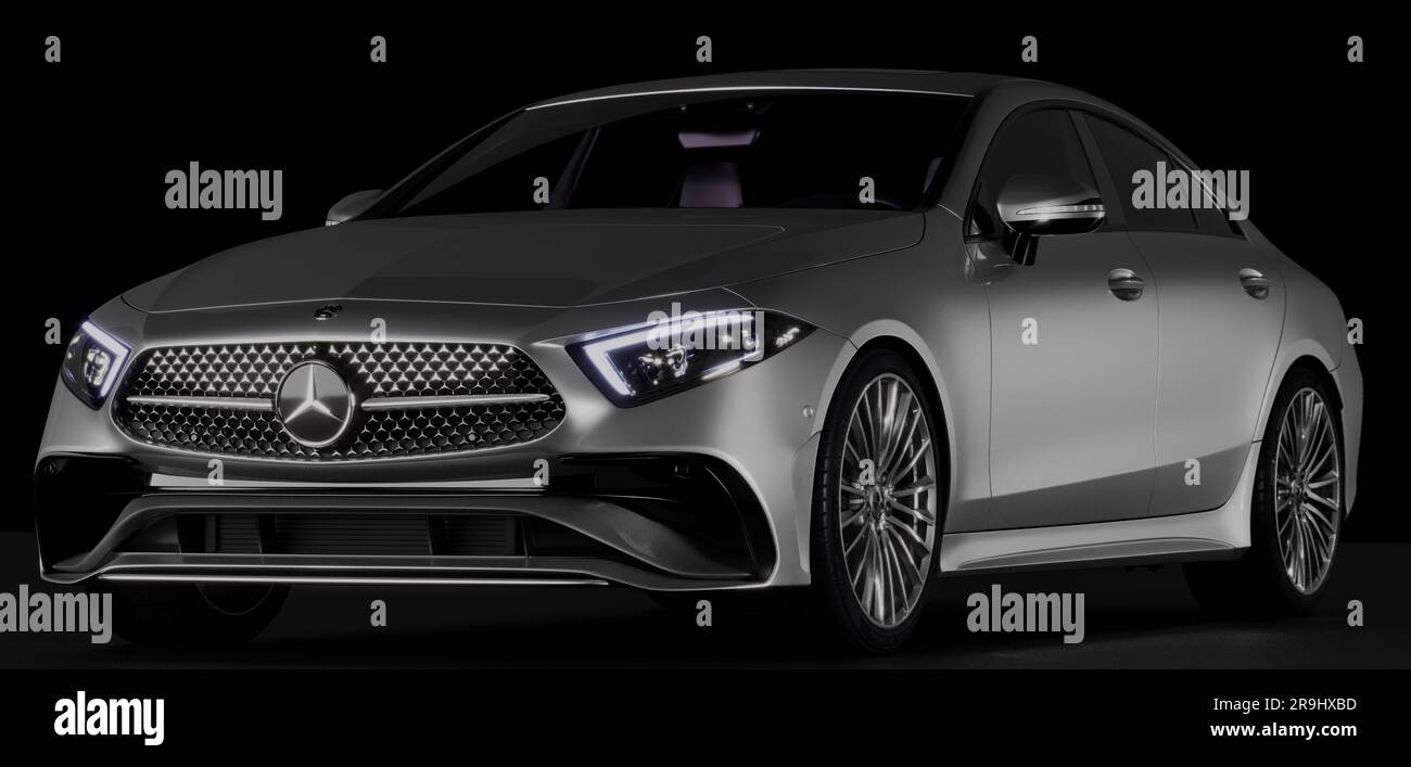Das Mercedes CLS Coupé fasziniert mit seinen zeitlos eleganten Linien und seinem modernen, luxuriösen Charakter. Stockfoto