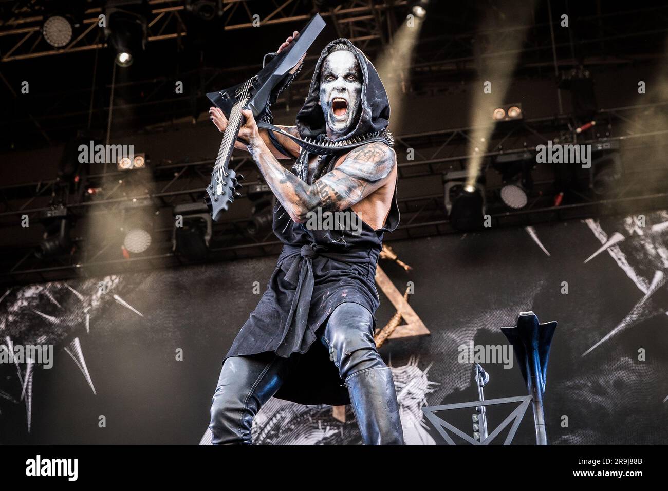 Nergal von der polnischen Rockband Behemoth, live Stockfoto