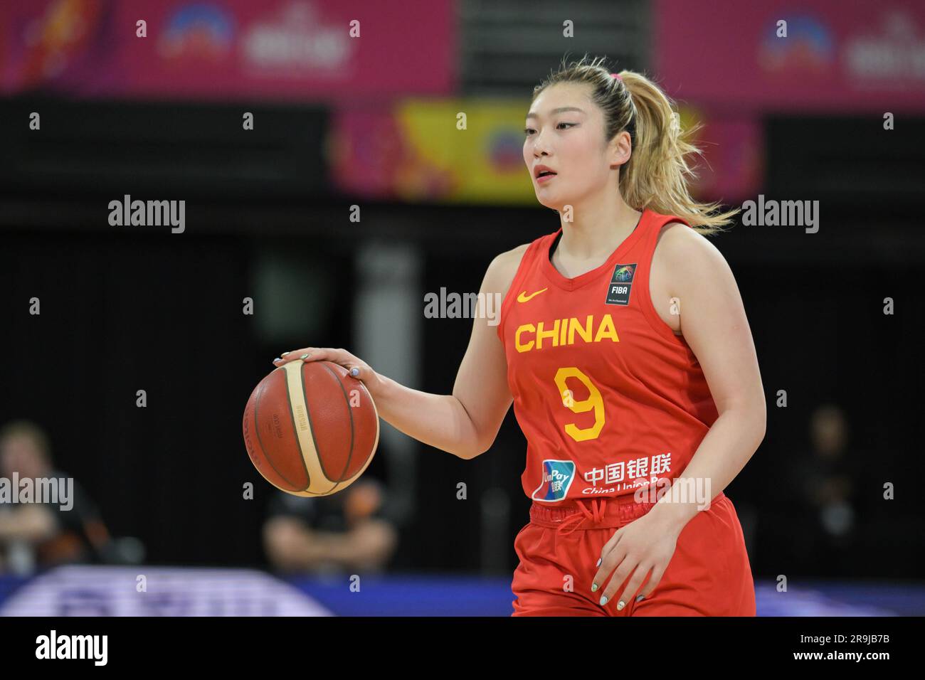 Sydney, Australien. 27. Juni 2023. Li Meng vom China Frauen Basketballteam war während des FIBA Women's Asia Cup Division 2023 im Quay Centre bei einem Spiel zwischen Neuseeland und China in Aktion. Endstand: China 80:46 Neuseeland. (Foto: Luis Veniegra/SOPA Images/Sipa USA) Guthaben: SIPA USA/Alamy Live News Stockfoto