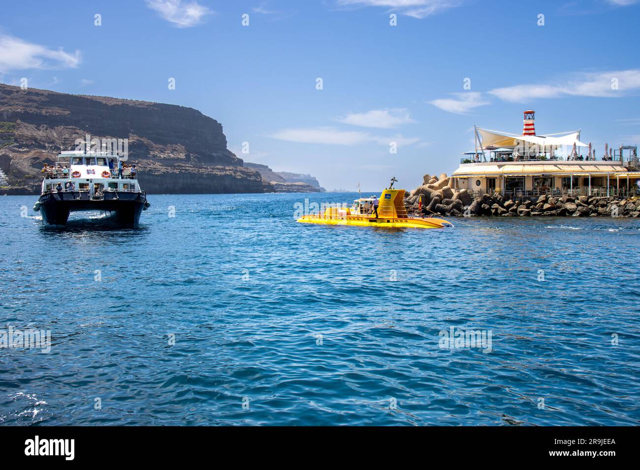 En Puerto de Mogán el submarino amarillo desciende a diario a las profundidades, Gran Canaria Stockfoto