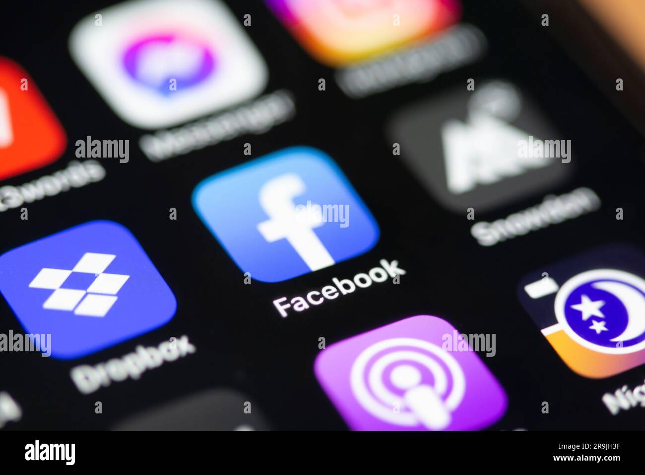 Nahaufnahme der facebook-App auf dem Bildschirm eines Mobiltelefons Stockfoto