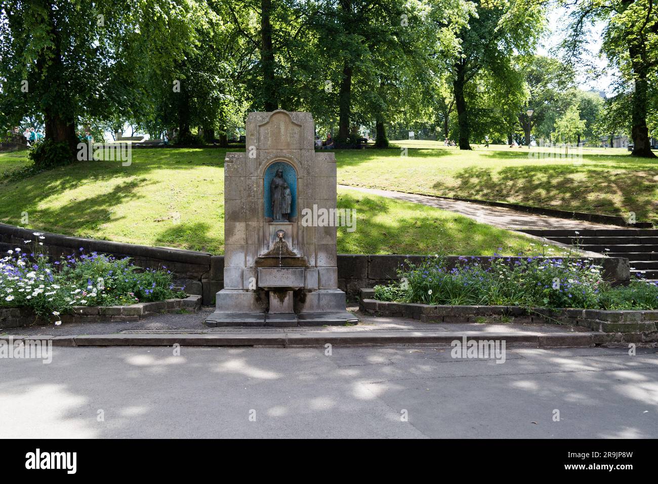 St Ann's Well Geo Thermal Spring of Buxton Water, im Derbyshire Peak District Spa Town of Buxton England, Großbritannien. Stockfoto
