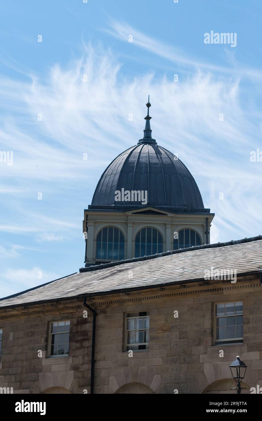 Abstrakte Ansicht einer der Kuppeln auf dem Devonshire Dome Buxton Derbyshire England UK. Stockfoto