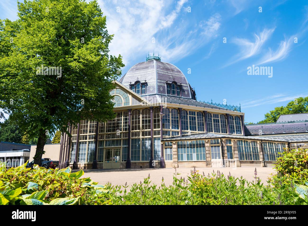 Octagon Hall in the Sunshine - befindet sich in Buxton Pavilion Gardens Derbyshire England Großbritannien Stockfoto