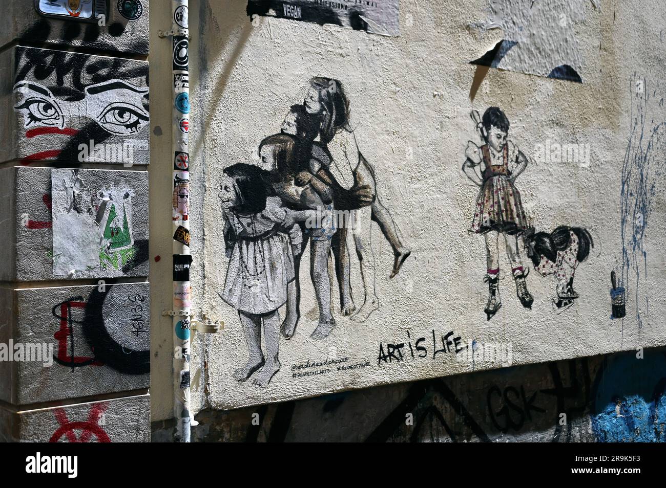 Schablone mit spielenden Kindern an einer Hauswand, Palma de Mallorca, Spanien Stockfoto