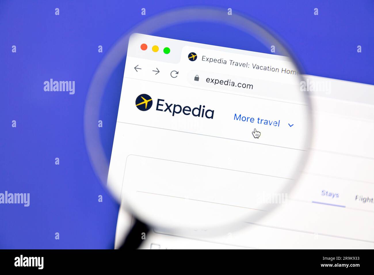 Ostersund, Schweden - 22. Februar 2023: Expedia Homepage. Expedia ist ein amerikanisches Online-Reiseunternehmen. Stockfoto