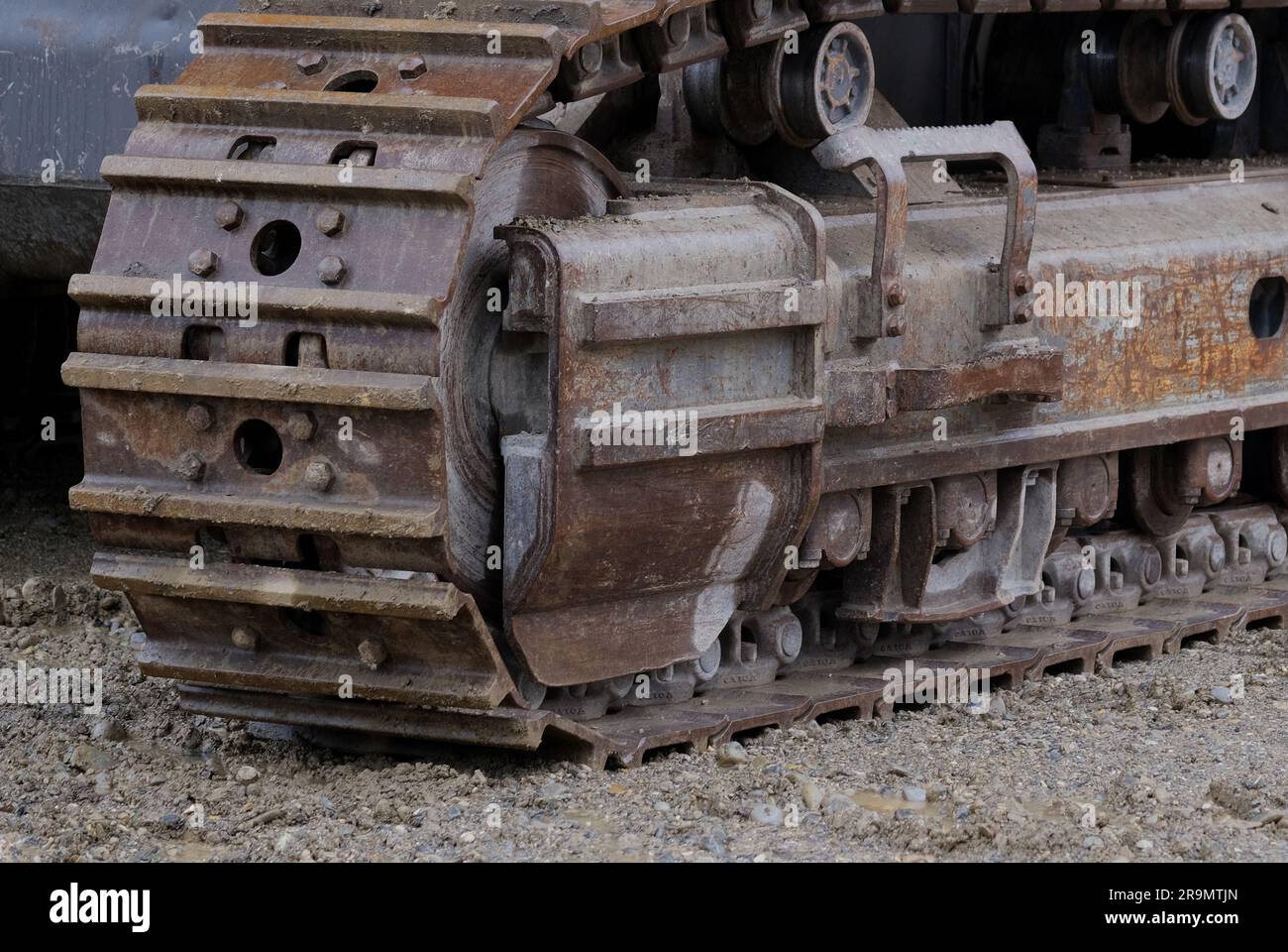 Rostige Raupenbagger fahren auf einer Baustelle in Zürich Stockfoto