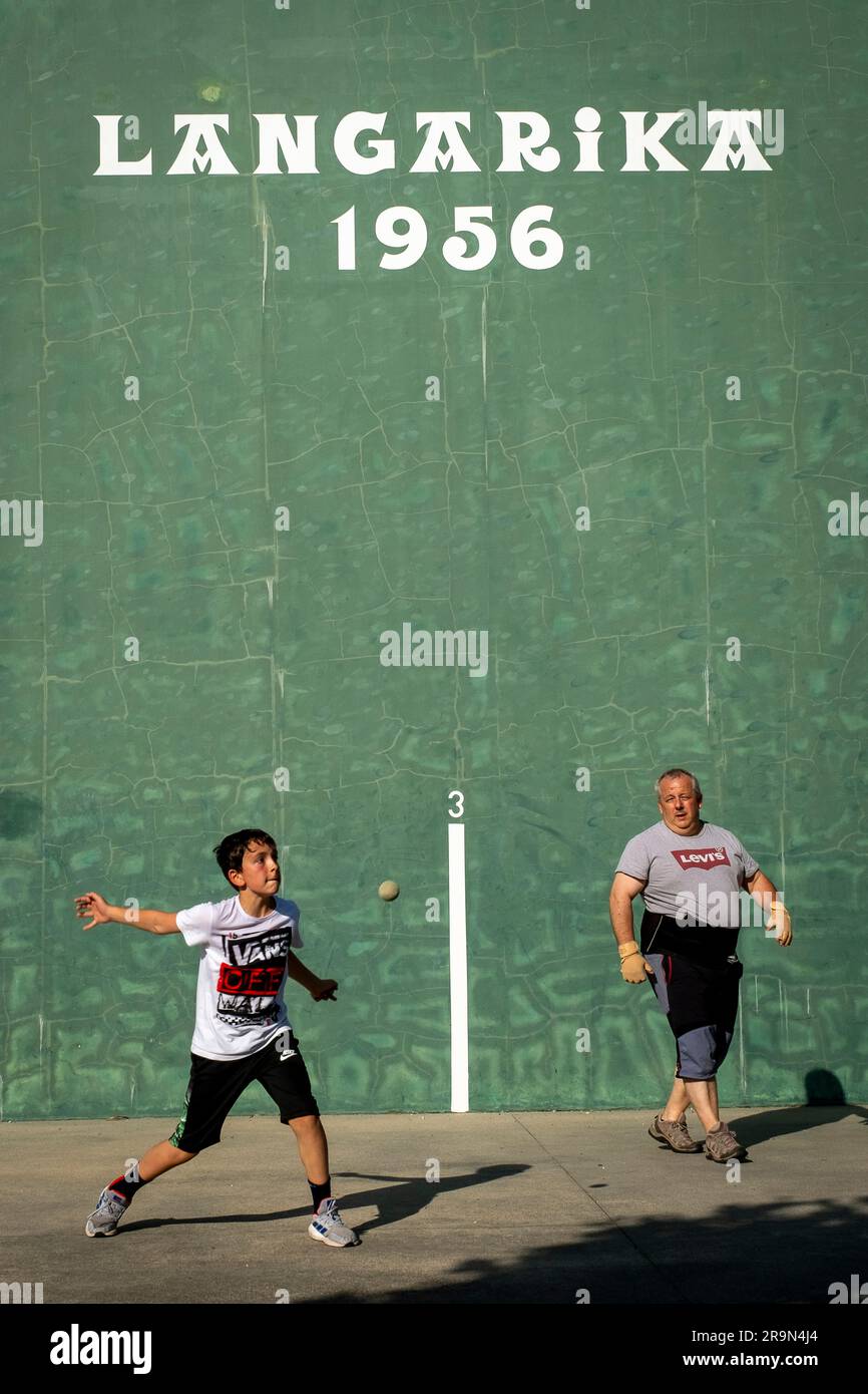 Pelota Game, in Langarika, Baskenland, Spanien Stockfoto