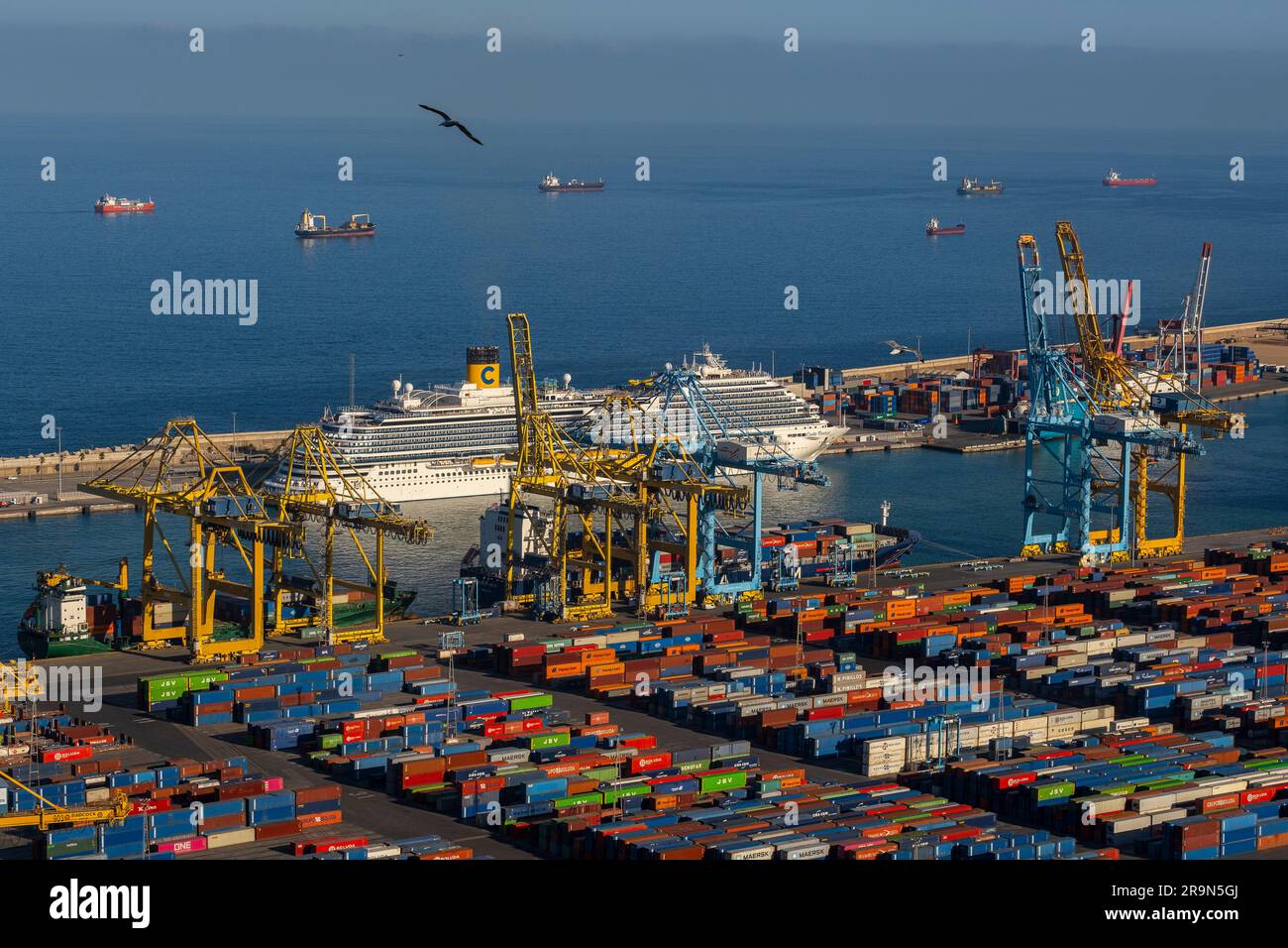 Industriehafen, Barcelona, Spanien Stockfoto