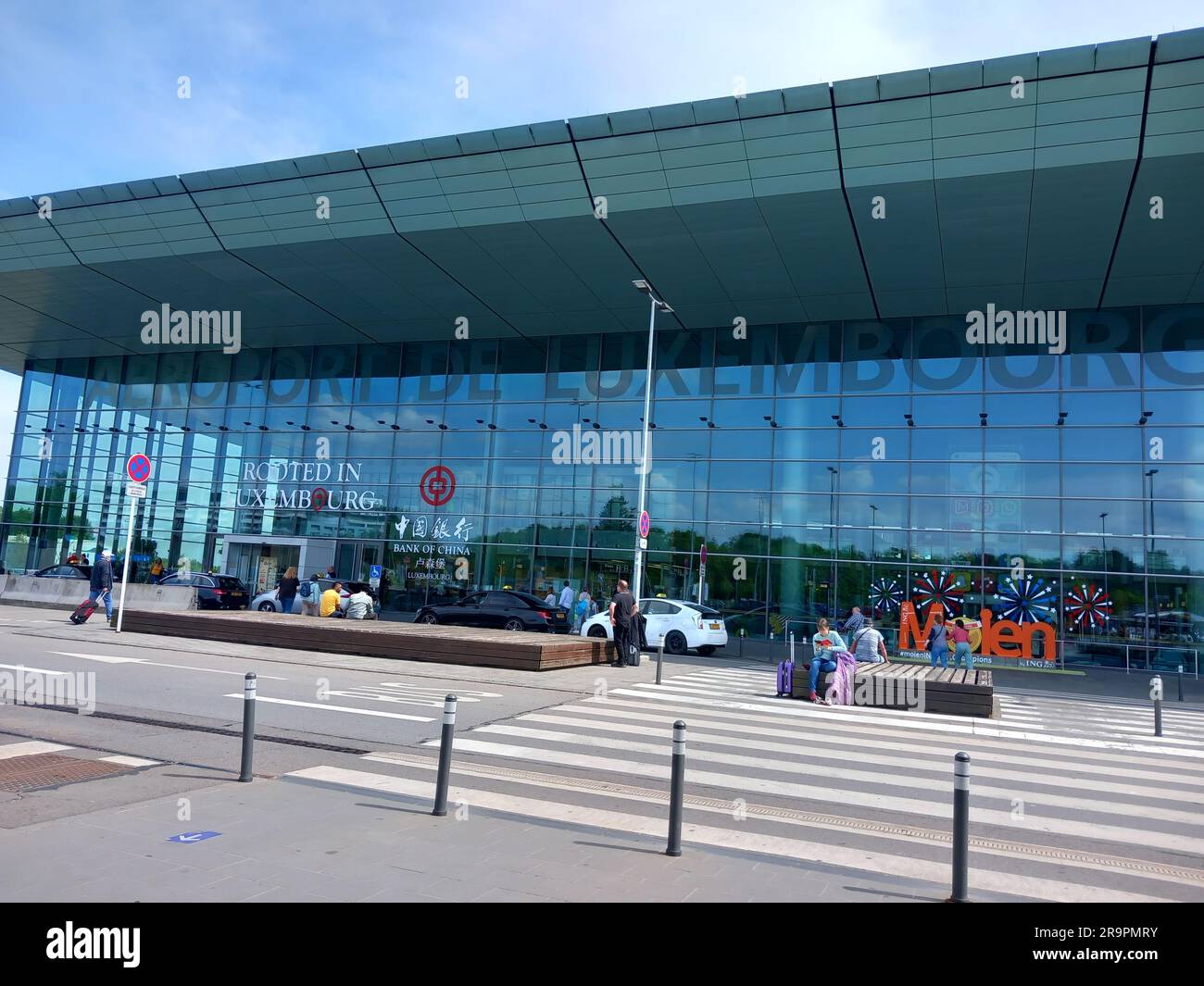 Parken Am Flughafen Luxemburg-findel Zum Ausdrucken www.alamy.de