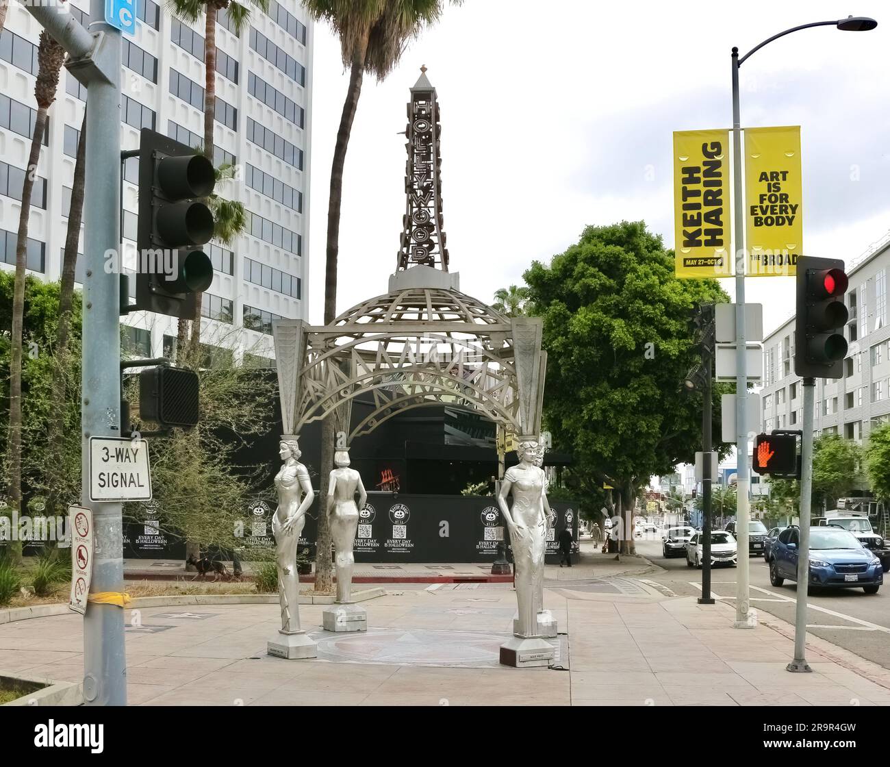 Die Silver Four Ladies of Hollywood Gazebo Hollywood und La Brea Gateway Hollywood Boulevard Los Angeles Kalifornien USA Stockfoto