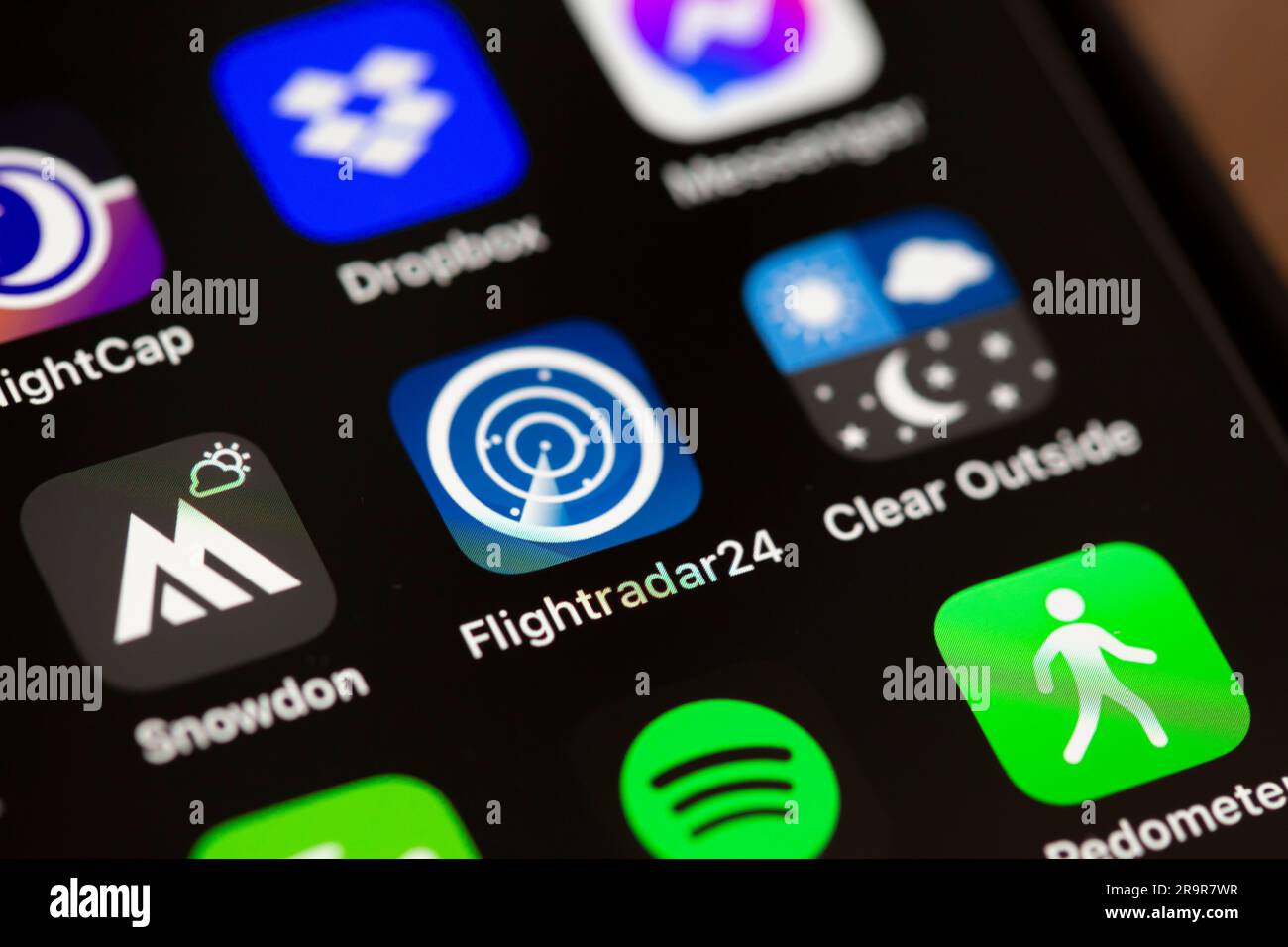 Nahaufnahme der flightradar App auf einem Smartphone-Bildschirm. Stockfoto