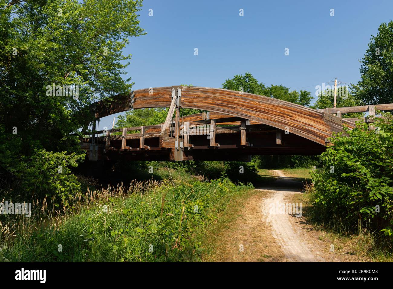 Holzbrücke über den historischen I und M Canal in Morris, Illinois, USA. Stockfoto