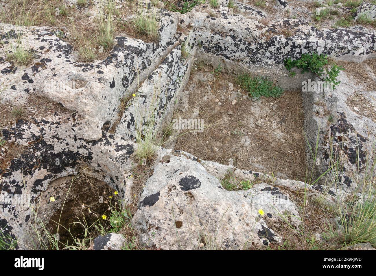 Mykenischer Friedhof von Mazarakata, Kefalonia, Griechenland Stockfoto