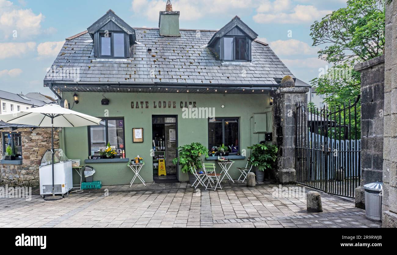 Das Gare Lodge Cafe befindet sich am Ufer des Flusses Shannon in der Stadt Boyle, County Roscommon, Irland. Serviert Frühstück und Mittagessen. Stockfoto