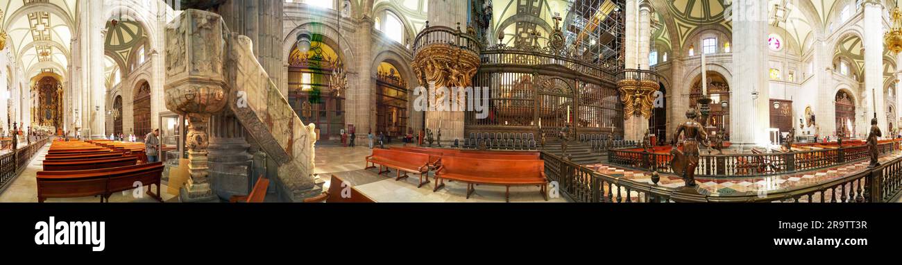 Panoramablick auf das Innere der Metropolitan Cathedral, Mexico City, Mexiko Stockfoto