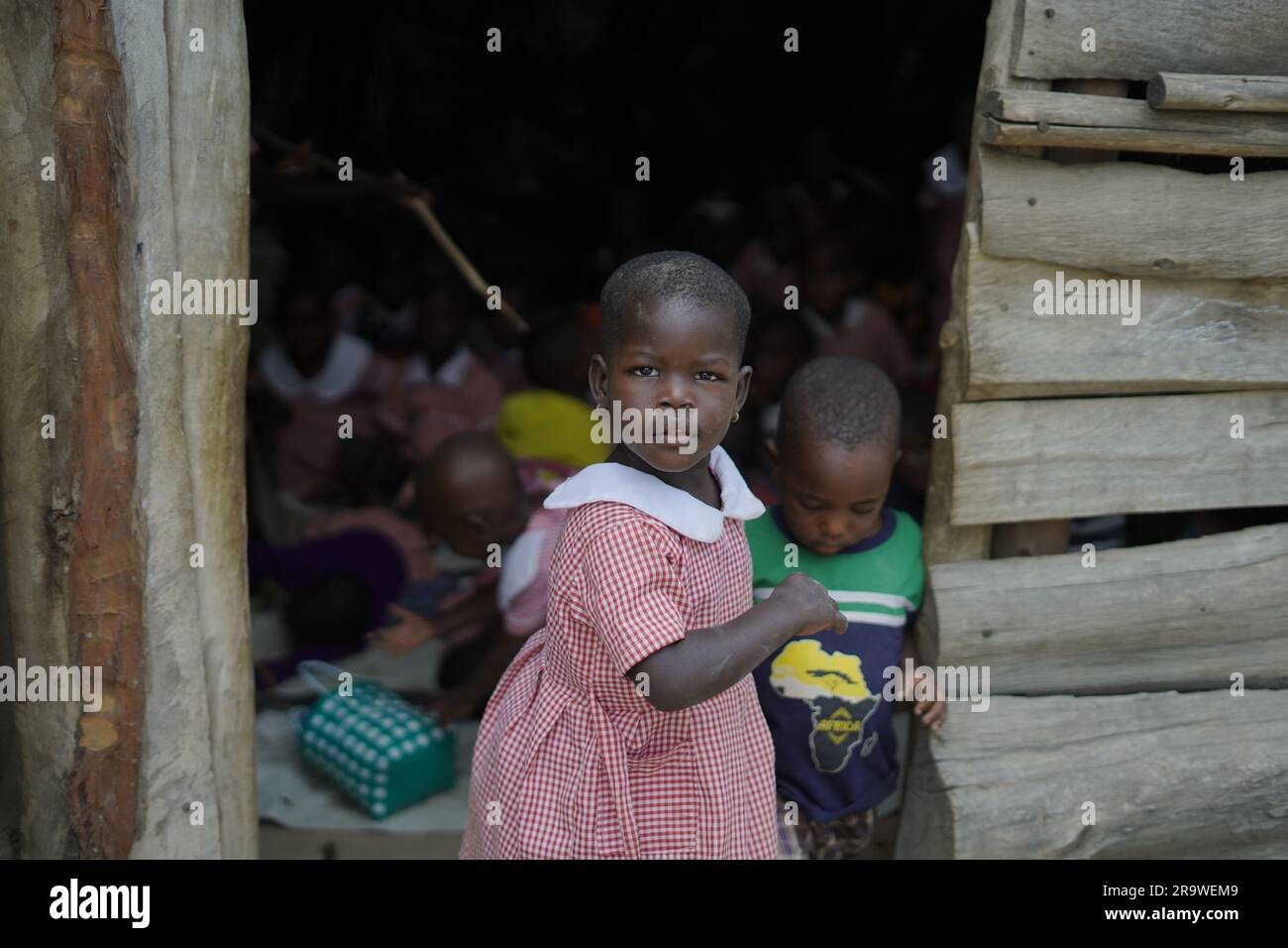 Ein Foto eines ugandischen Schulkindes. Stockfoto
