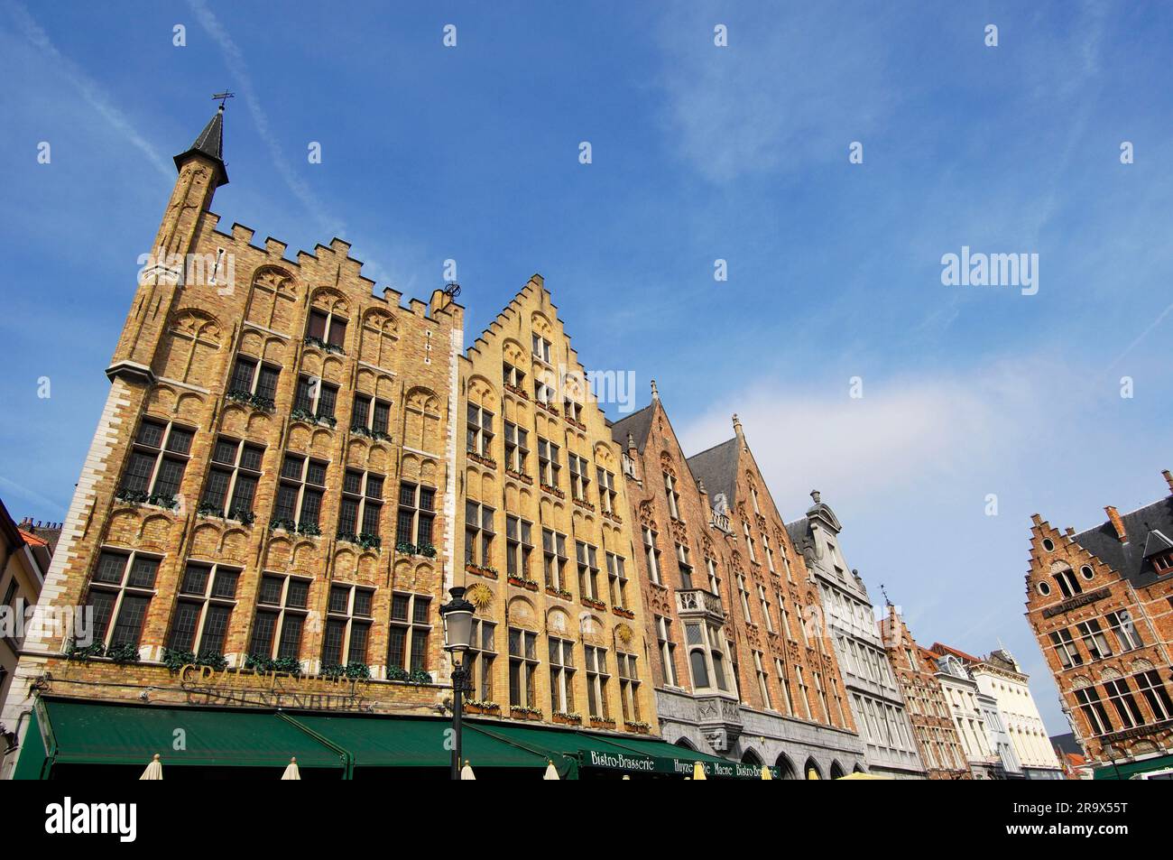 Reihe von Häusern, Grote Markt, Brügge, Westflandern, Belgien Stockfoto