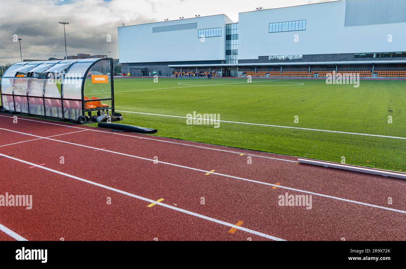 Neue Laufstrecke und Spielfeld, Meadowbank Stadium, Edinburgh, Schottland, Großbritannien Stockfoto