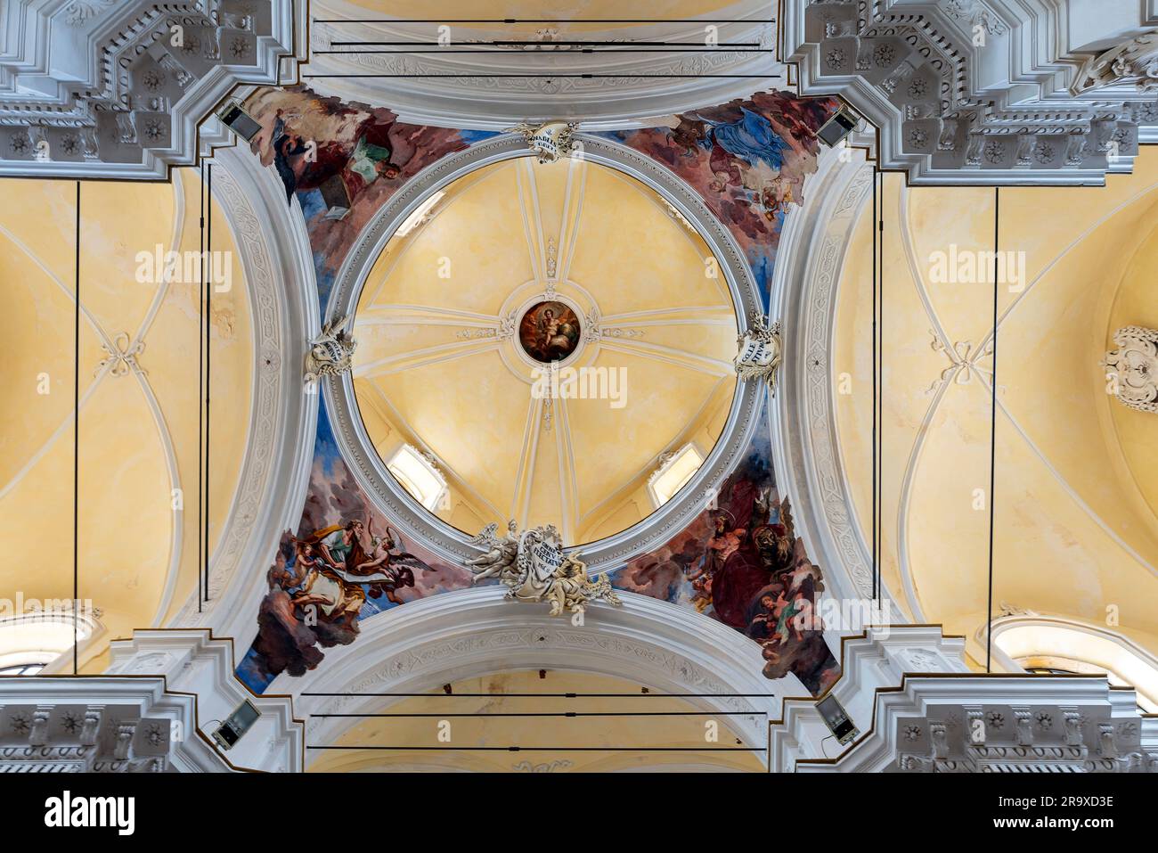 Die schmerzhafte Kuppel der Kirche St. Charles Borromeo, Noto, Sizilien, Italien. Noto ist eine Stadt und Comune in der Provinz Syrakus, Sizilien, Italien. Stockfoto