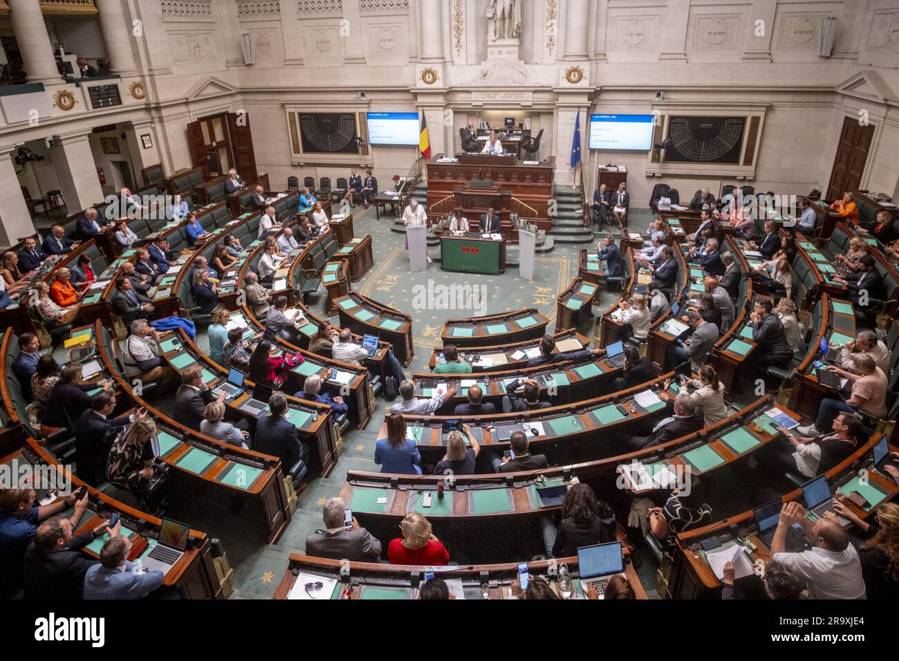 Brüssel, Belgien. 29. Juni 2023. Abbildung zeigt eine Plenarsitzung der Kammer im Bundesparlament am Donnerstag, den 29. Juni 2023 in Brüssel. BELGA FOTO HATIM KAGHAT Kredit: Belga News Agency/Alamy Live News Stockfoto