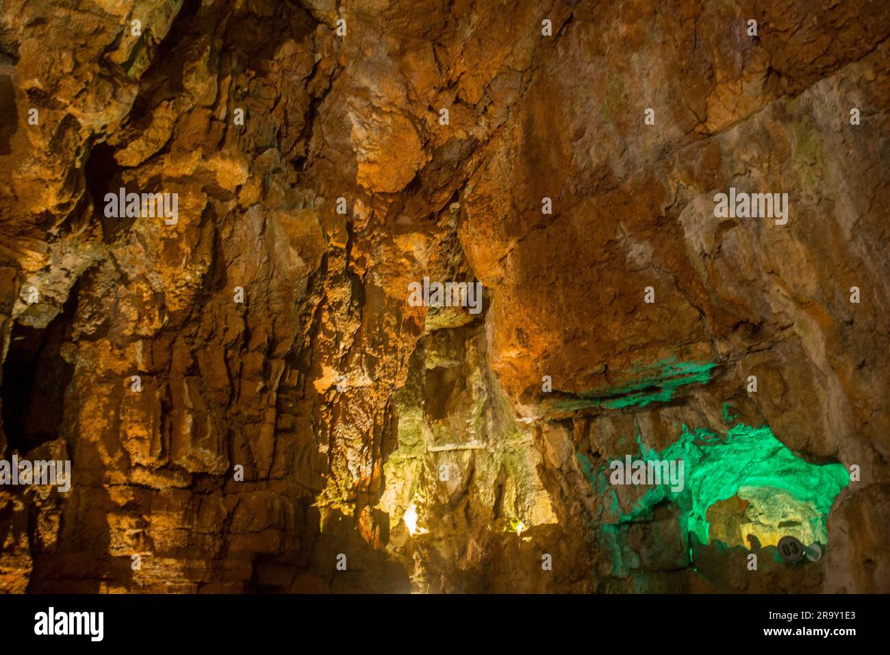 Das Innere von Grutas de Mira de Aire [Höhlen] Stockfoto