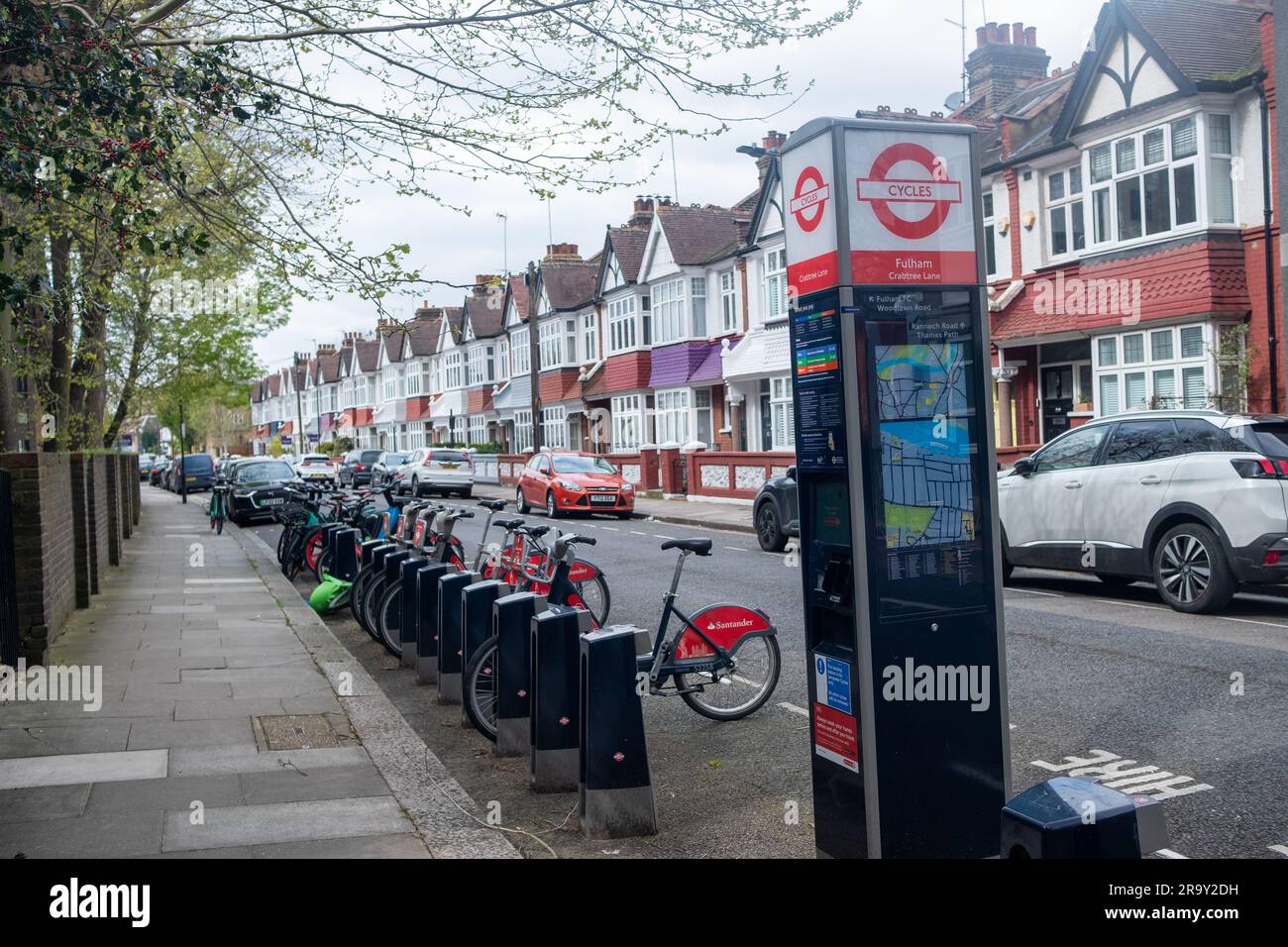 LONDON - Santander Cycles Point in Fulham, West London Stockfoto